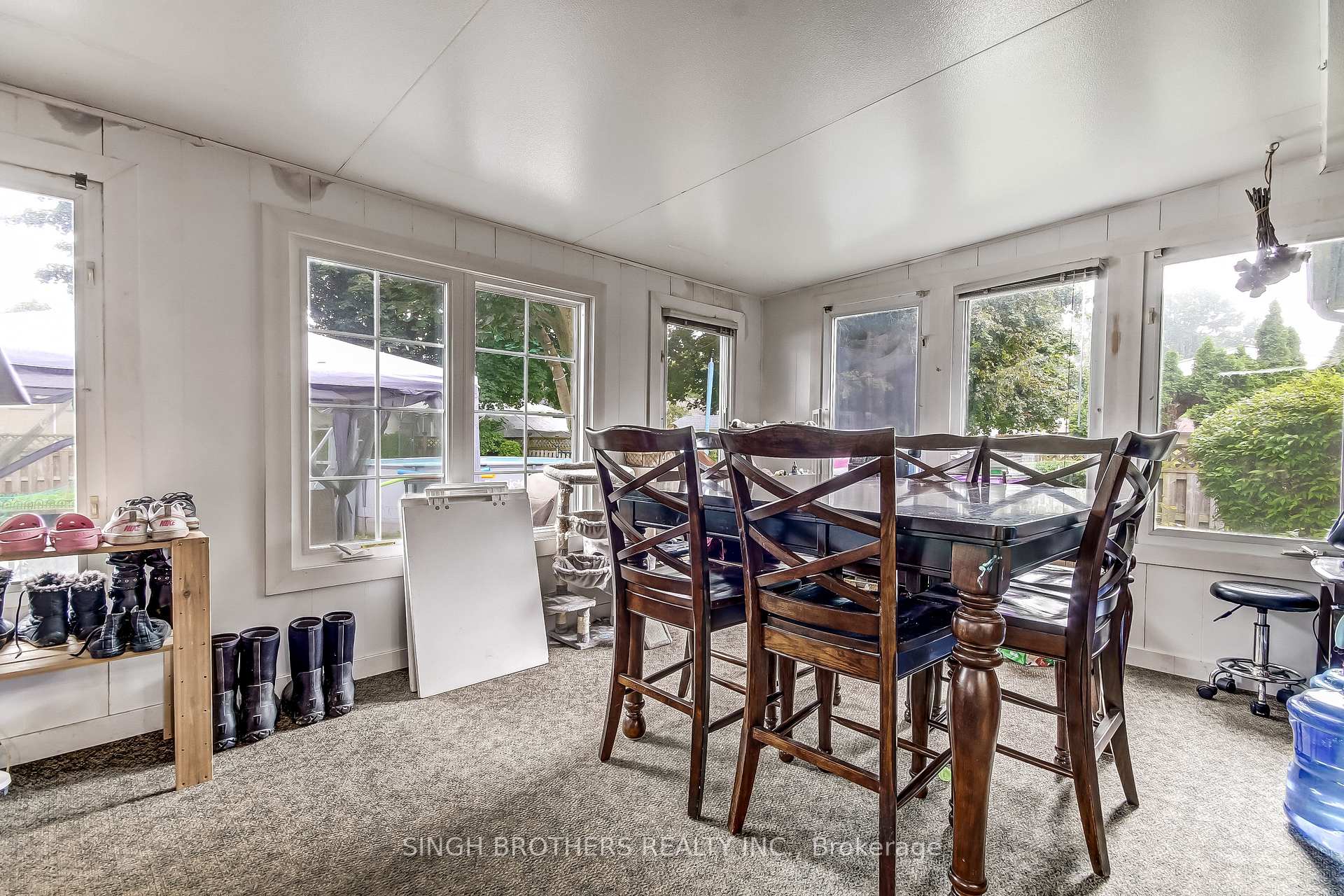 Photo 7 of 316 Willowgrove Crescent, Woodstock, Woodstock - North — HOMEH