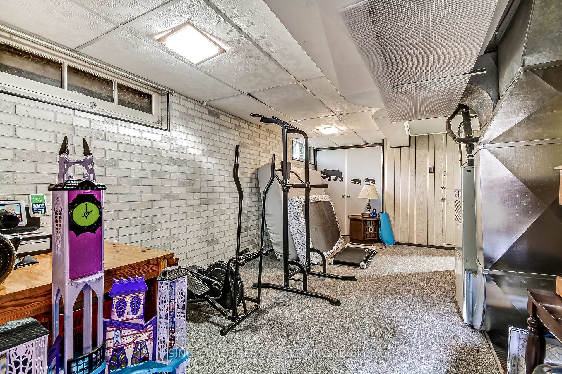 Photo 19 of 316 Willowgrove Crescent, Woodstock, Woodstock - North — HOMEH