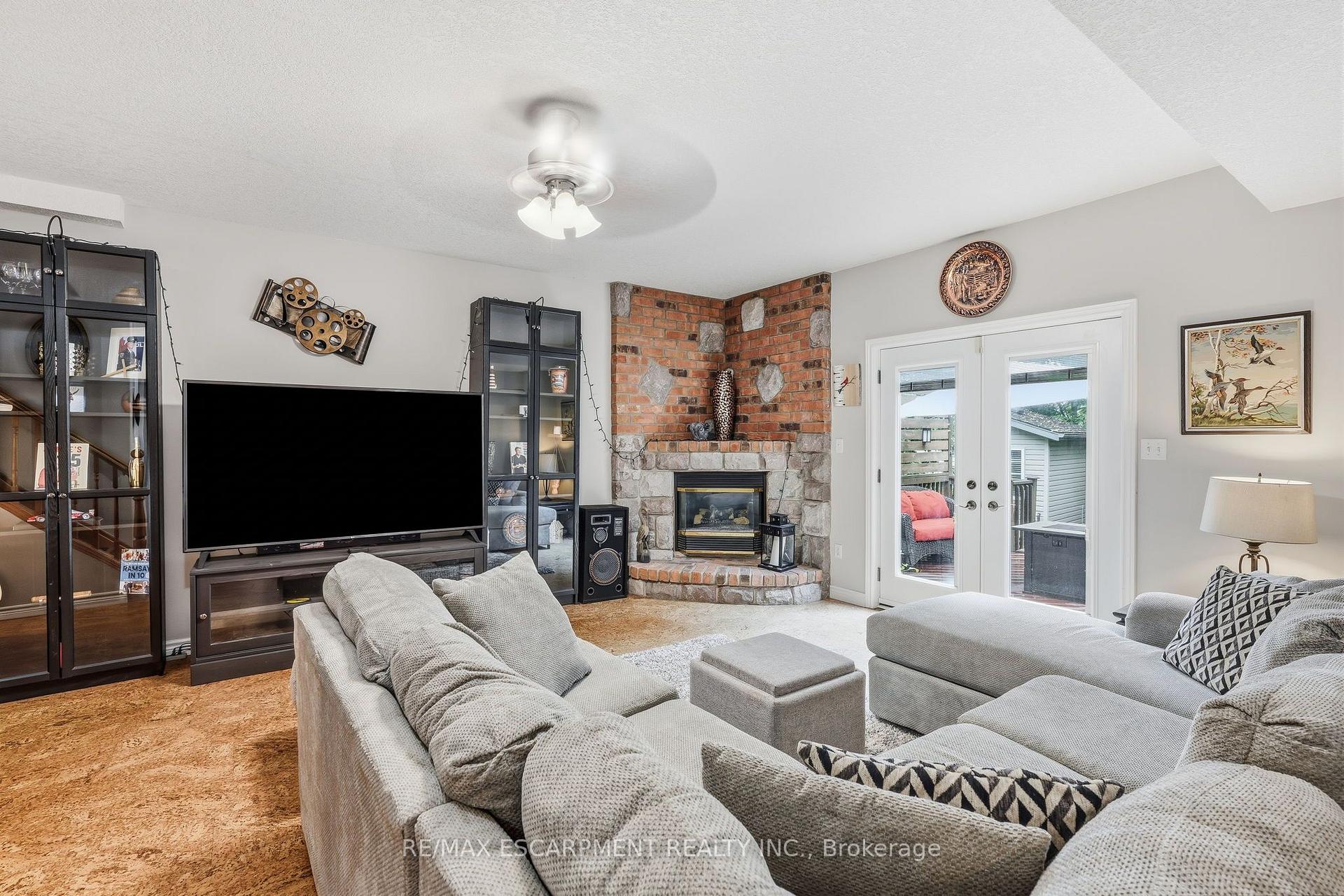 Photo 28 of 125 Langlaw Drive, Cambridge, Christopher-Champlain — HOMEH