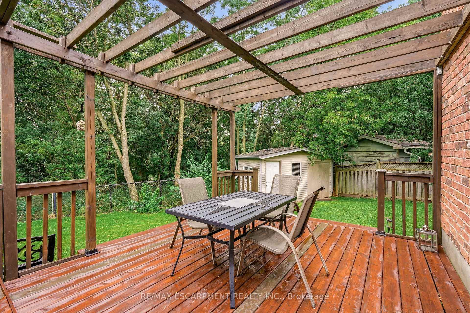 Photo 41 of 125 Langlaw Drive, Cambridge, Christopher-Champlain — HOMEH