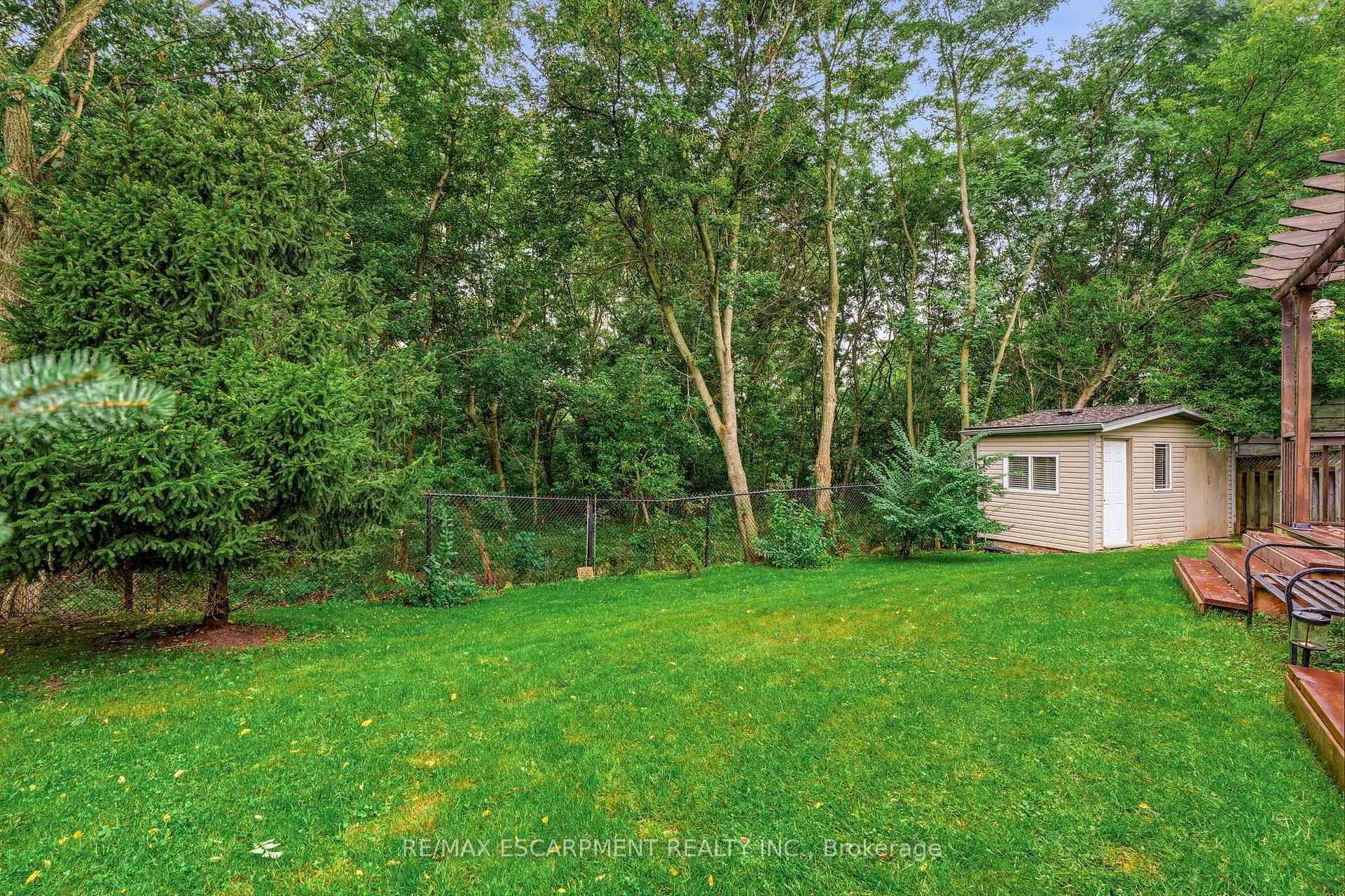 Photo 45 of 125 Langlaw Drive, Cambridge, Christopher-Champlain — HOMEH