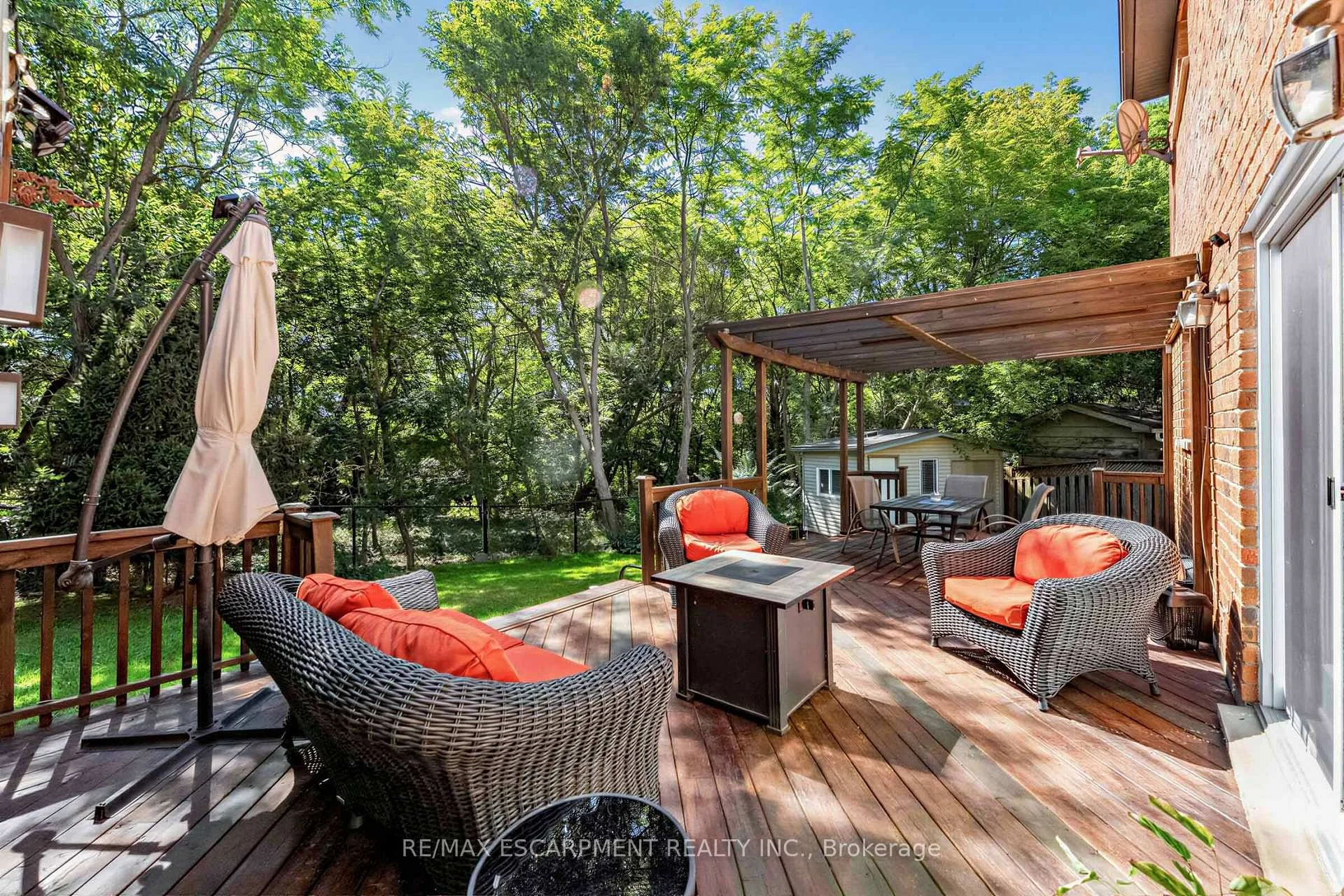 Photo 37 of 125 Langlaw Drive, Cambridge, Christopher-Champlain — HOMEH