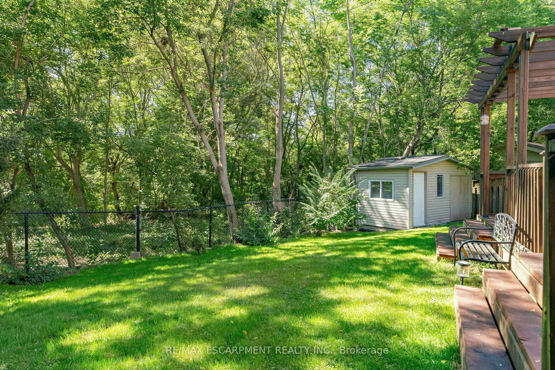 Photo 49 of 125 Langlaw Drive, Cambridge, Christopher-Champlain — HOMEH