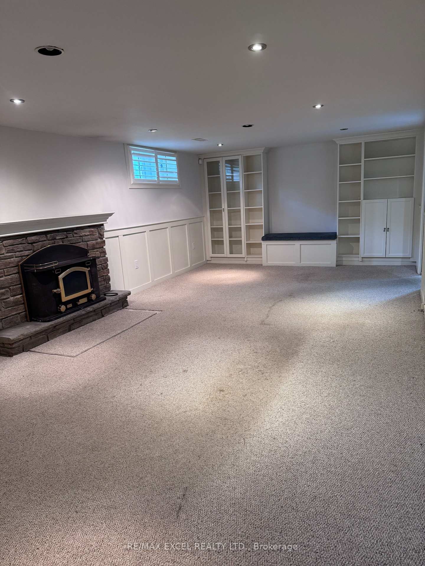 Photo 1 of Unit Bsmt, 21 Wootten Way, Markham, Sherwood-Amberglen — HOMEH