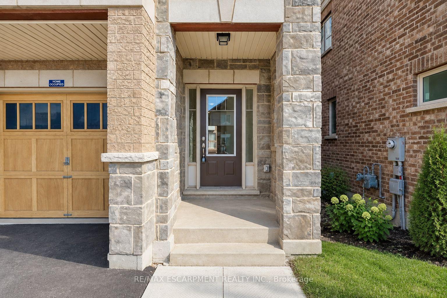 Photo 2 of 3967 Leonardo Street, Burlington, Alton — HOMEH