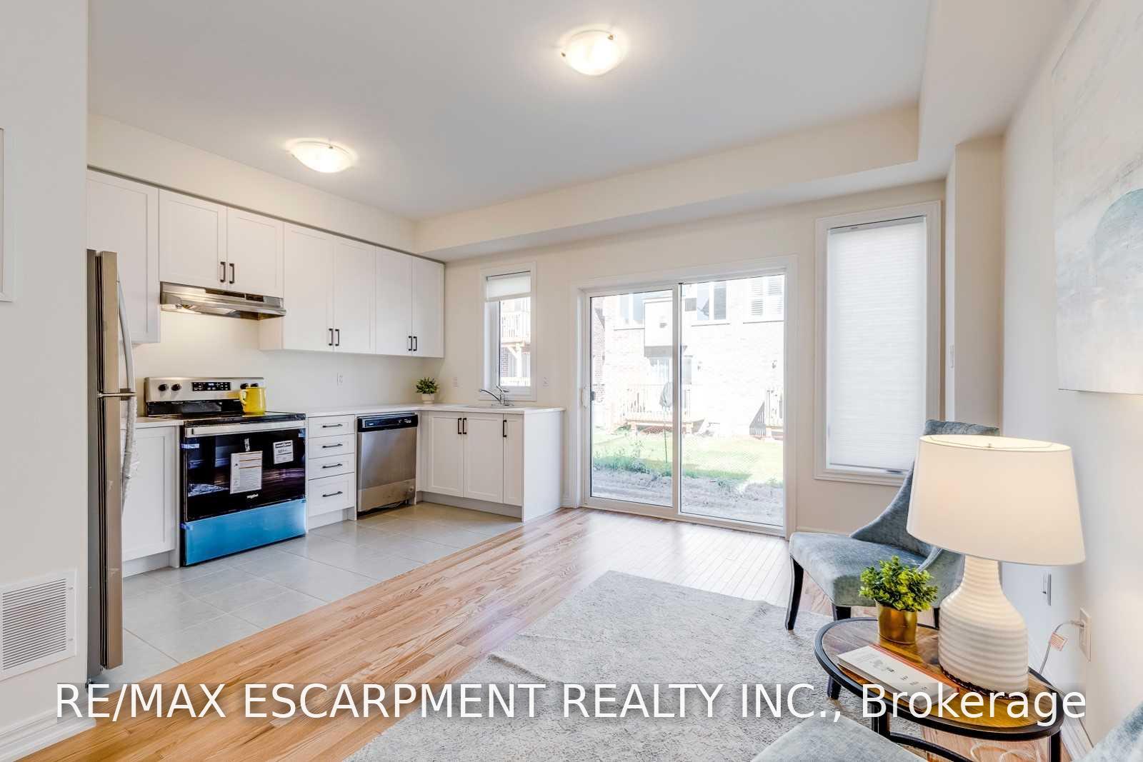 Photo 9 of 3967 Leonardo Street, Burlington, Alton — HOMEH