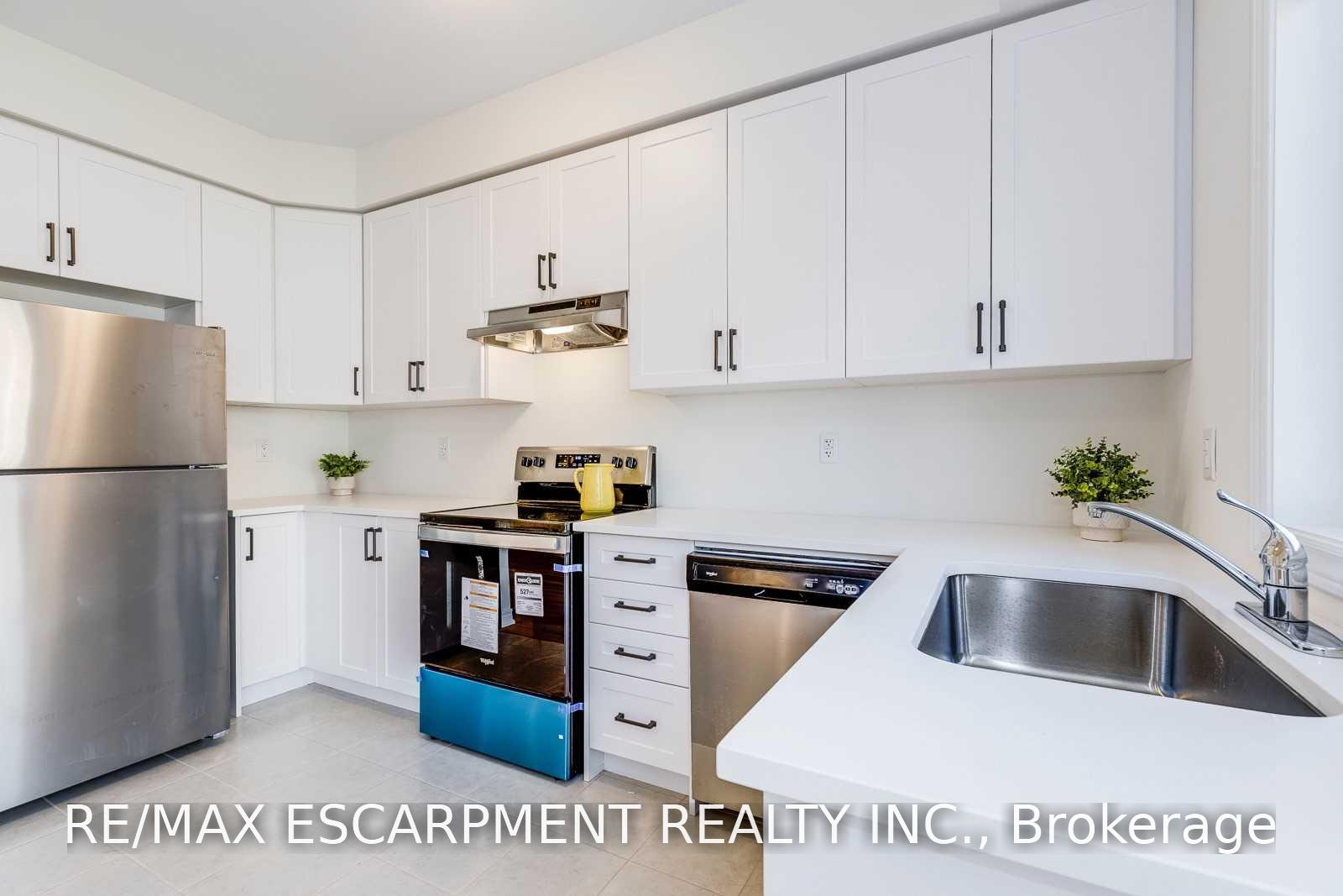 Photo 15 of 3967 Leonardo Street, Burlington, Alton — HOMEH