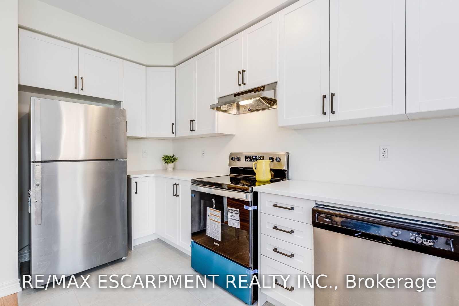 Photo 16 of 3967 Leonardo Street, Burlington, Alton — HOMEH