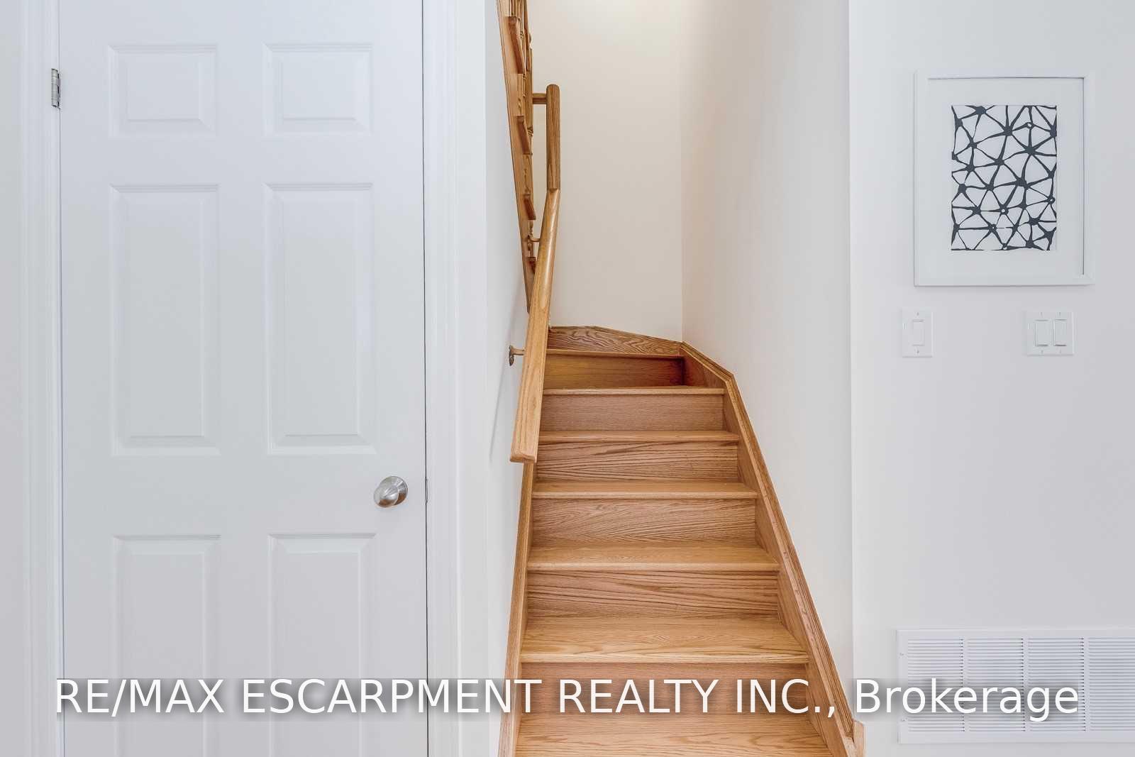 Photo 18 of 3967 Leonardo Street, Burlington, Alton — HOMEH