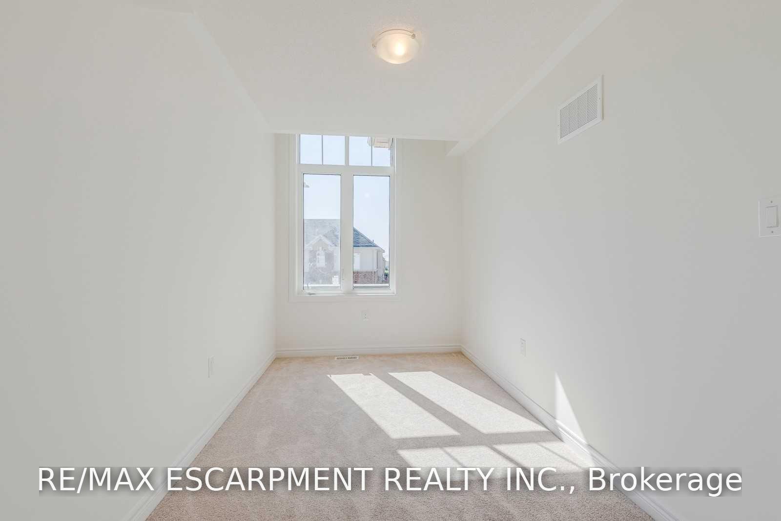 Photo 24 of 3967 Leonardo Street, Burlington, Alton — HOMEH