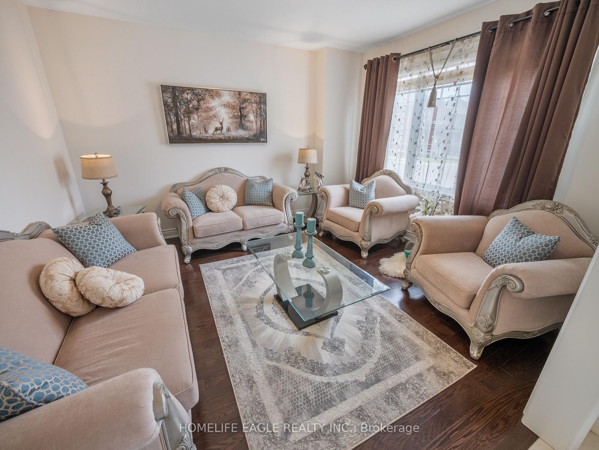 Photo 3 of 245 Danny Wheeler Boulevard, Georgina, Keswick North — HOMEH
