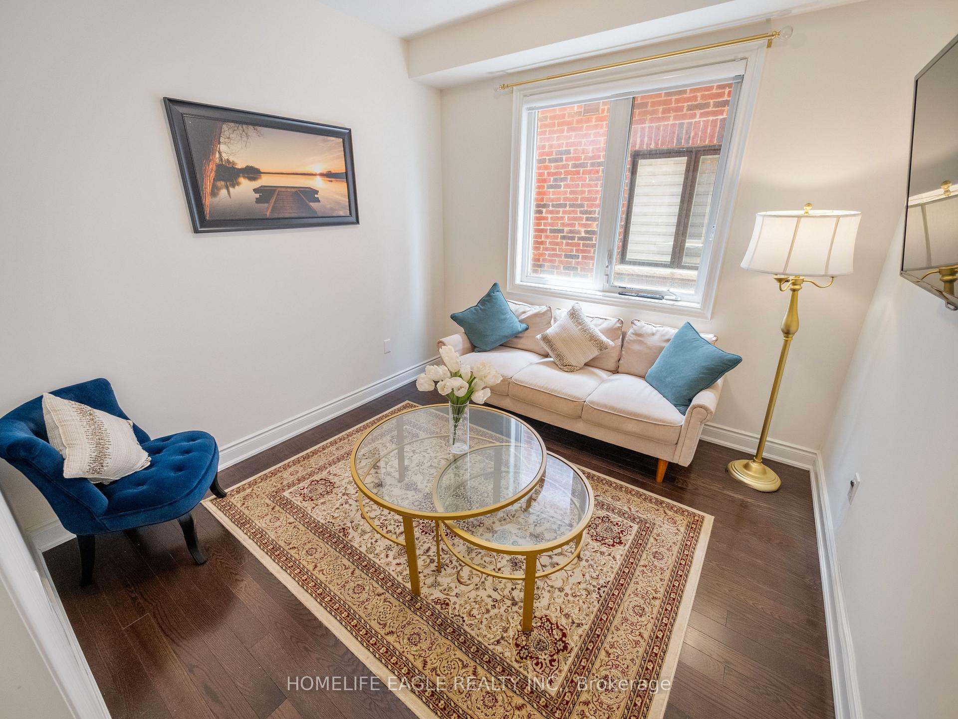 Photo 4 of 245 Danny Wheeler Boulevard, Georgina, Keswick North — HOMEH