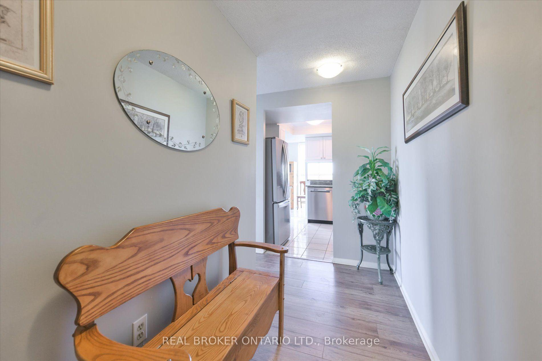 Photo 4 of Unit 403, 600 Rexdale Boulevard, Etobicoke, West Humber-Clairville — HOMEH