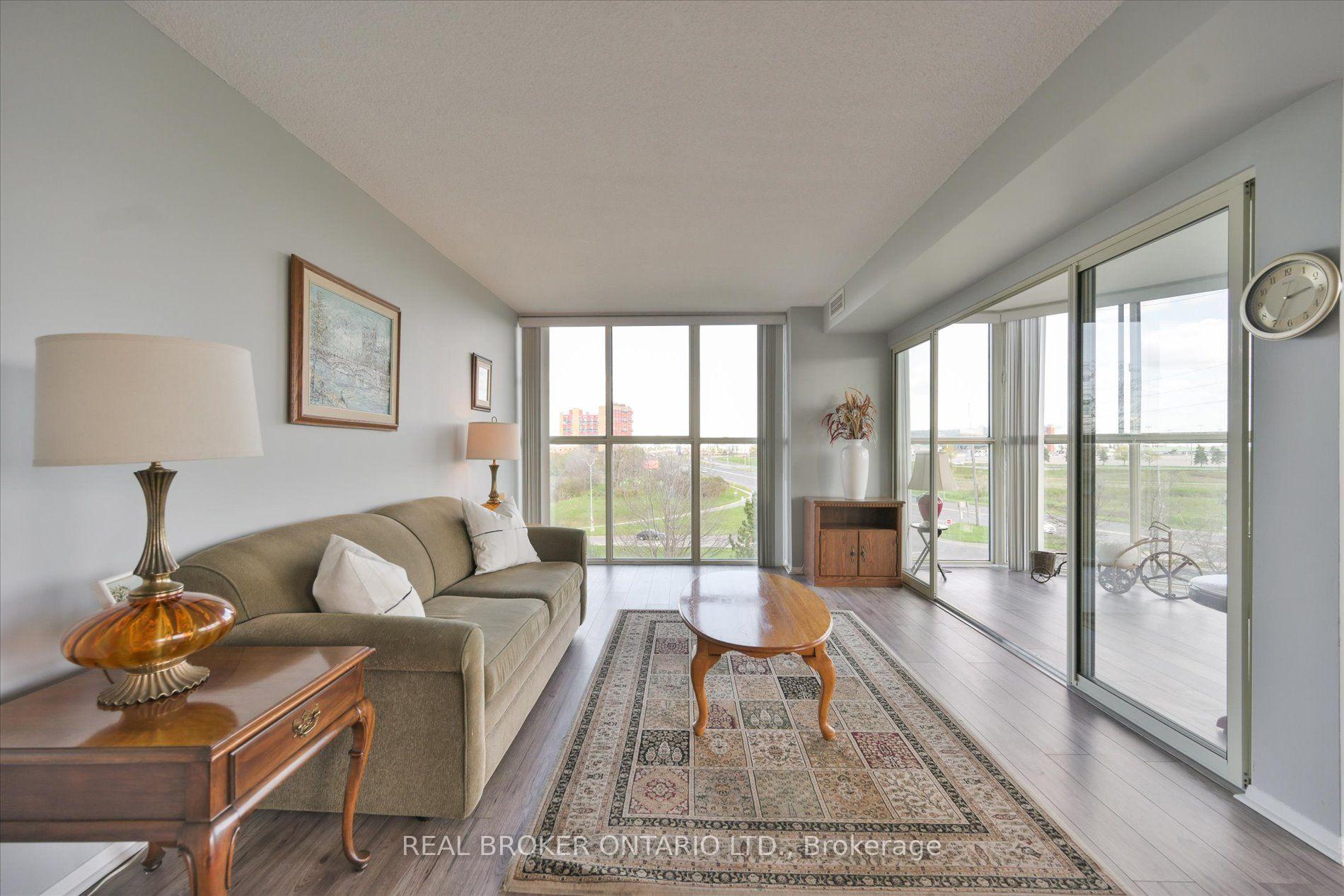 Photo 6 of Unit 403, 600 Rexdale Boulevard, Etobicoke, West Humber-Clairville — HOMEH