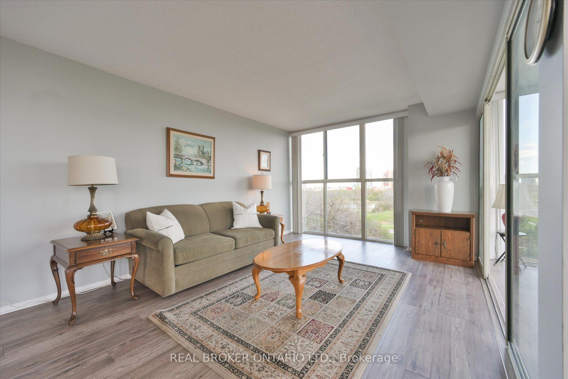 Photo 7 of Unit 403, 600 Rexdale Boulevard, Etobicoke, West Humber-Clairville — HOMEH