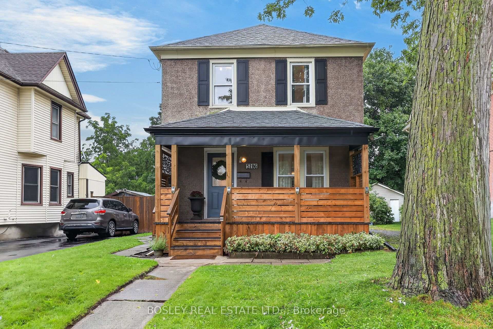 Photo of 5186 Mcglashan Crescent