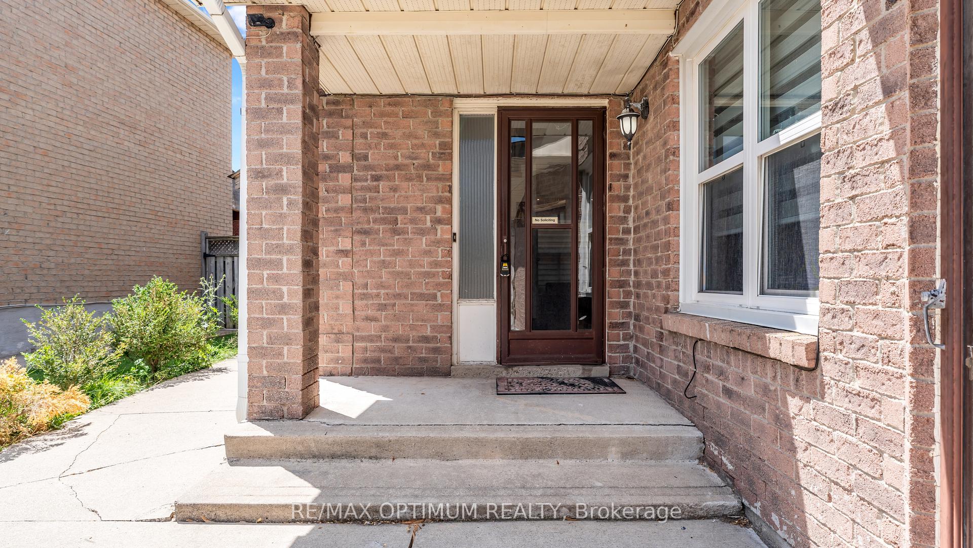 Photo 3 of 362 Kingsbridge Garden Circle, Mississauga, Hurontario — HOMEH