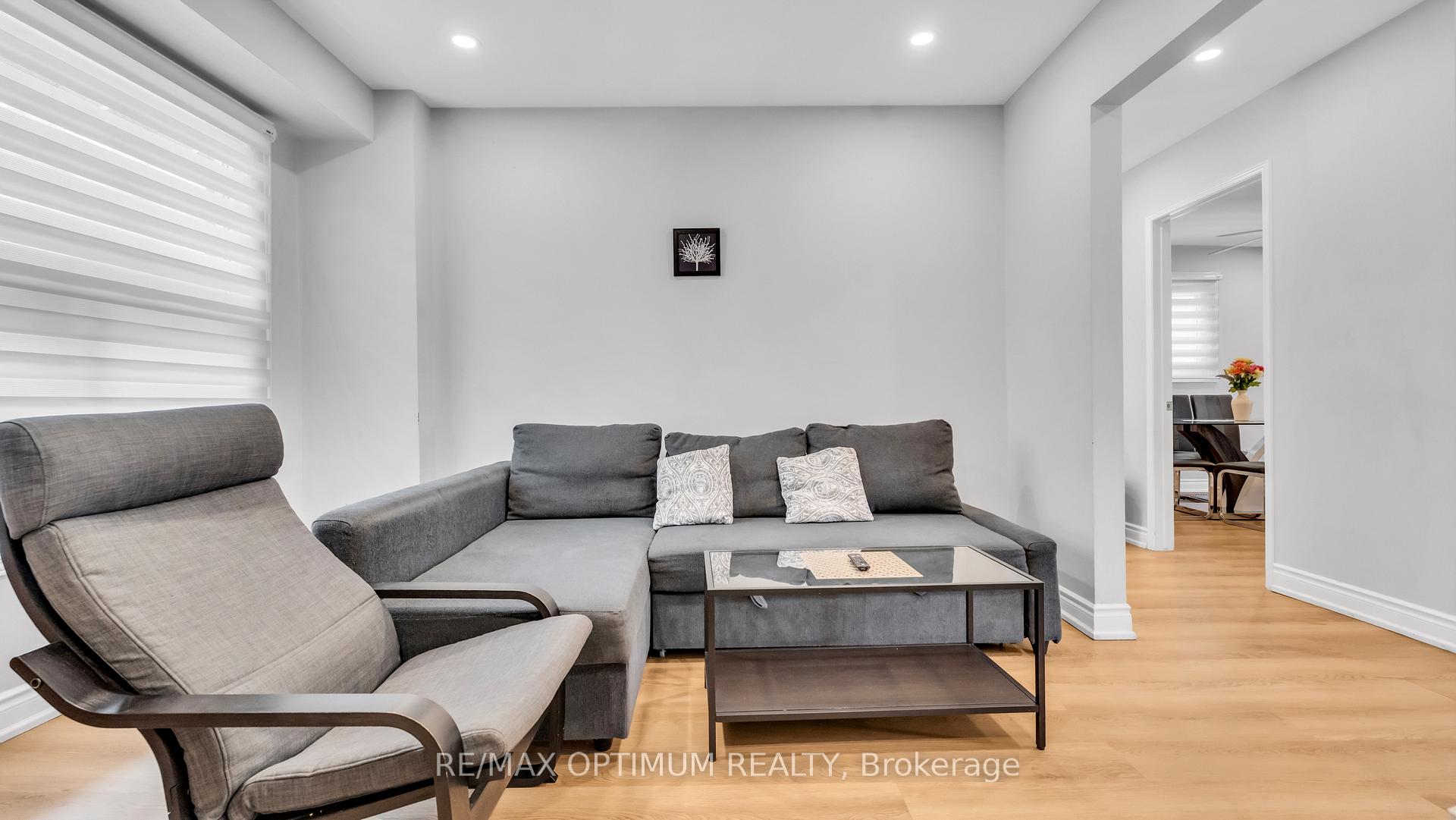 Photo 12 of 362 Kingsbridge Garden Circle, Mississauga, Hurontario — HOMEH