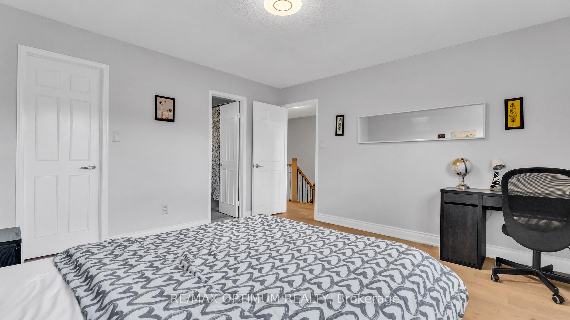 Photo 20 of 362 Kingsbridge Garden Circle, Mississauga, Hurontario — HOMEH