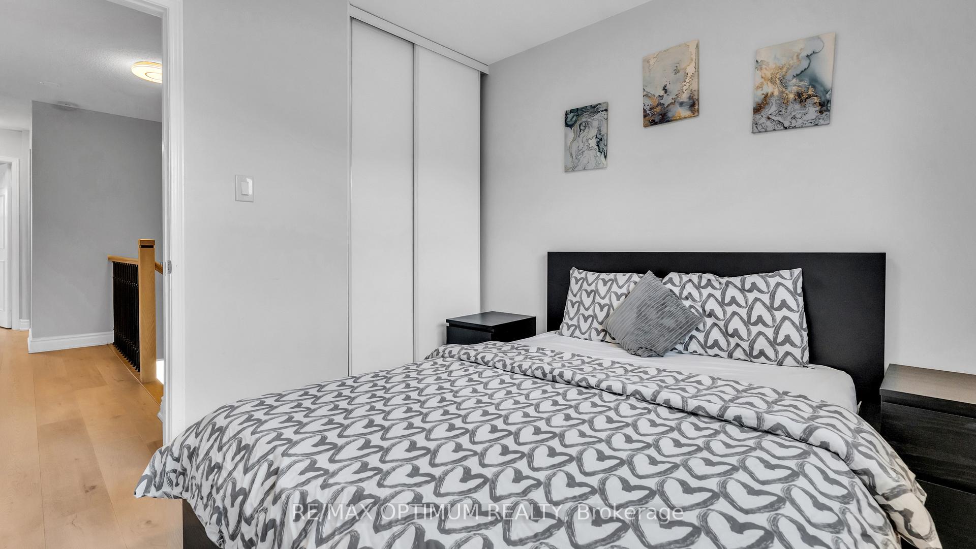 Photo 26 of 362 Kingsbridge Garden Circle, Mississauga, Hurontario — HOMEH