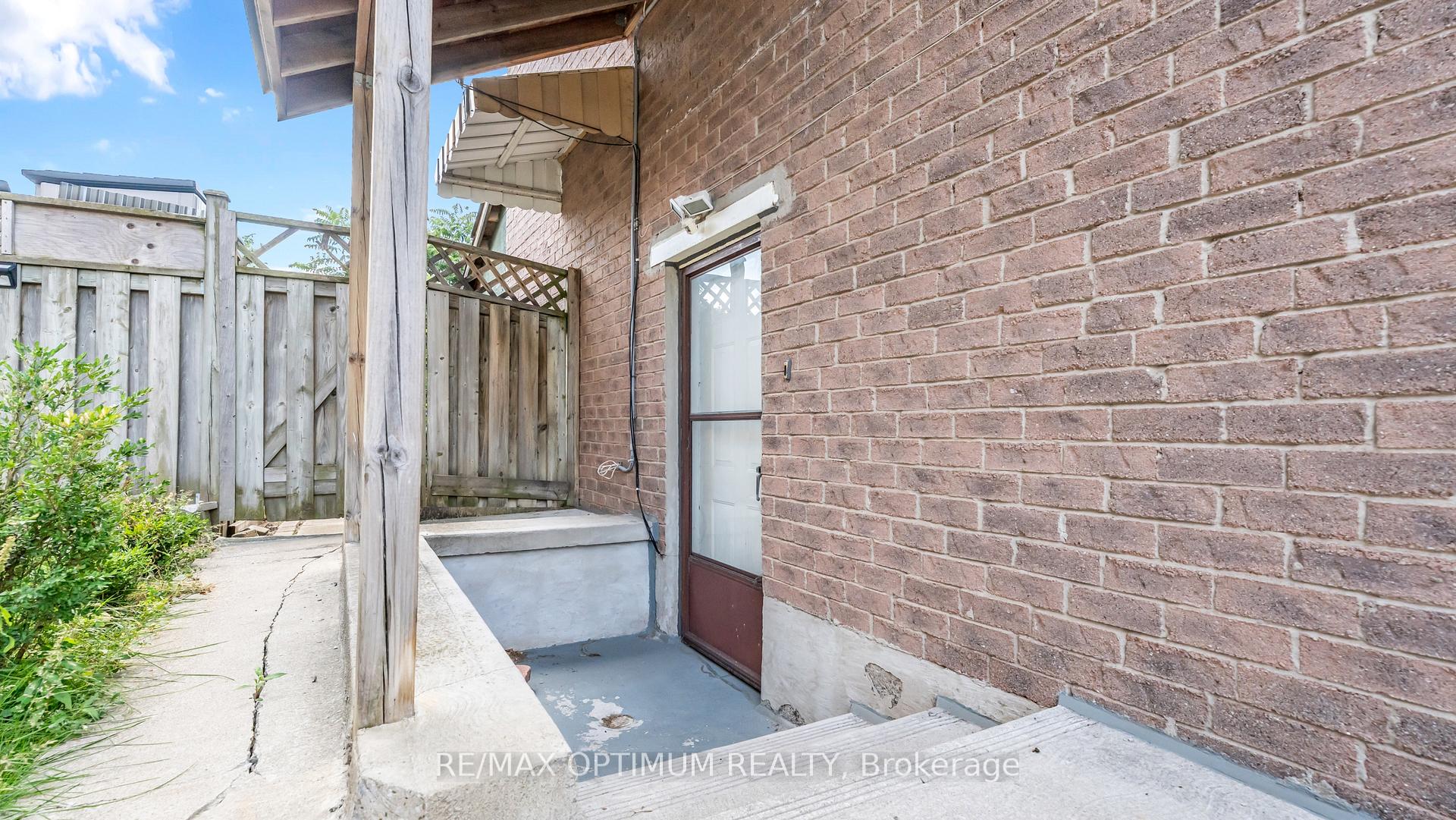 Photo 30 of 362 Kingsbridge Garden Circle, Mississauga, Hurontario — HOMEH