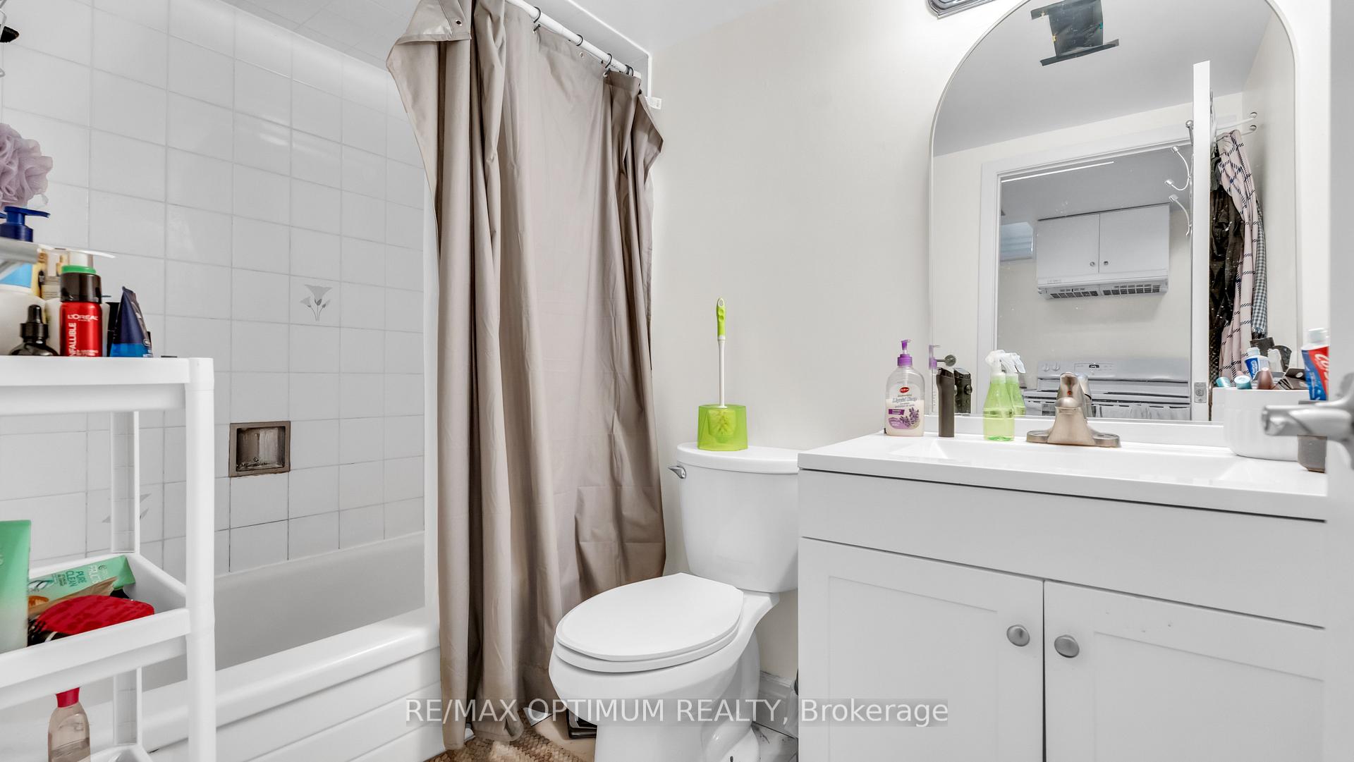 Photo 42 of 362 Kingsbridge Garden Circle, Mississauga, Hurontario — HOMEH