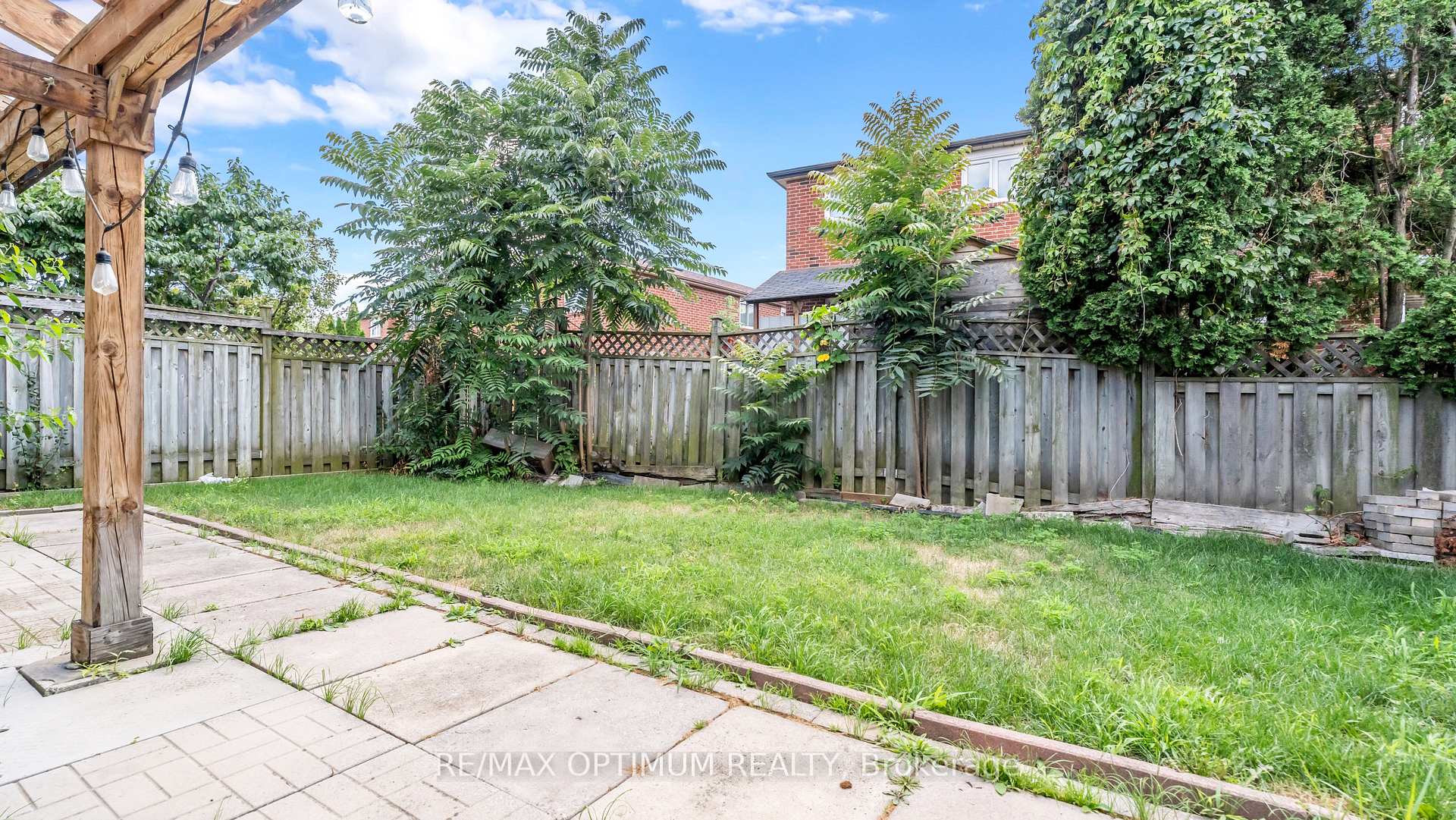 Photo 33 of 362 Kingsbridge Garden Circle, Mississauga, Hurontario — HOMEH