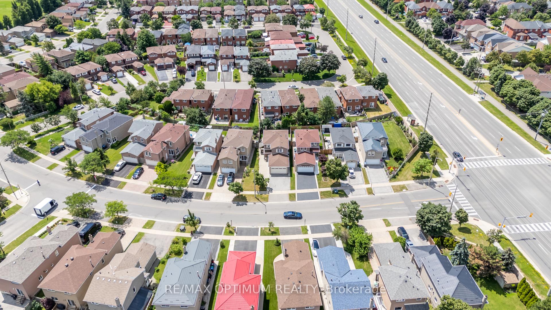 Photo 35 of 362 Kingsbridge Garden Circle, Mississauga, Hurontario — HOMEH