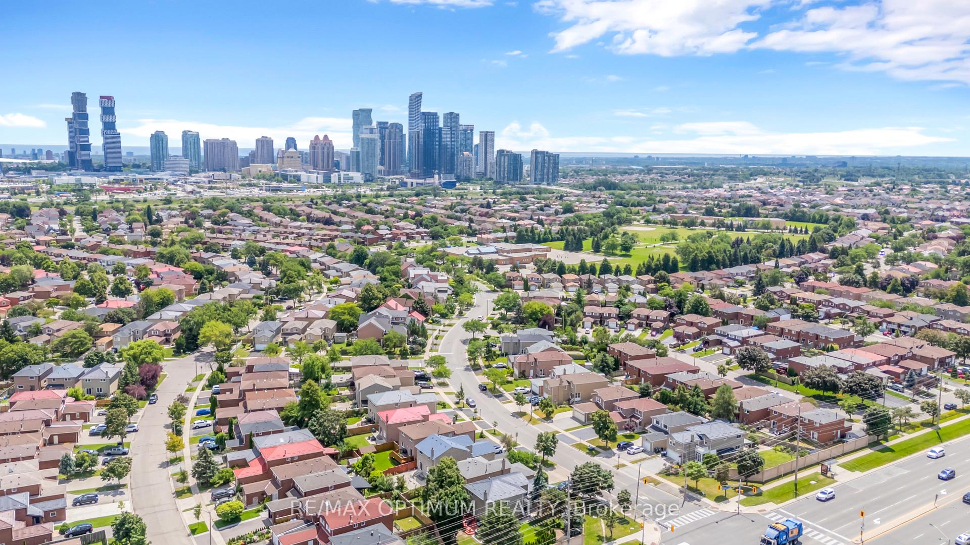 Photo 37 of 362 Kingsbridge Garden Circle, Mississauga, Hurontario — HOMEH