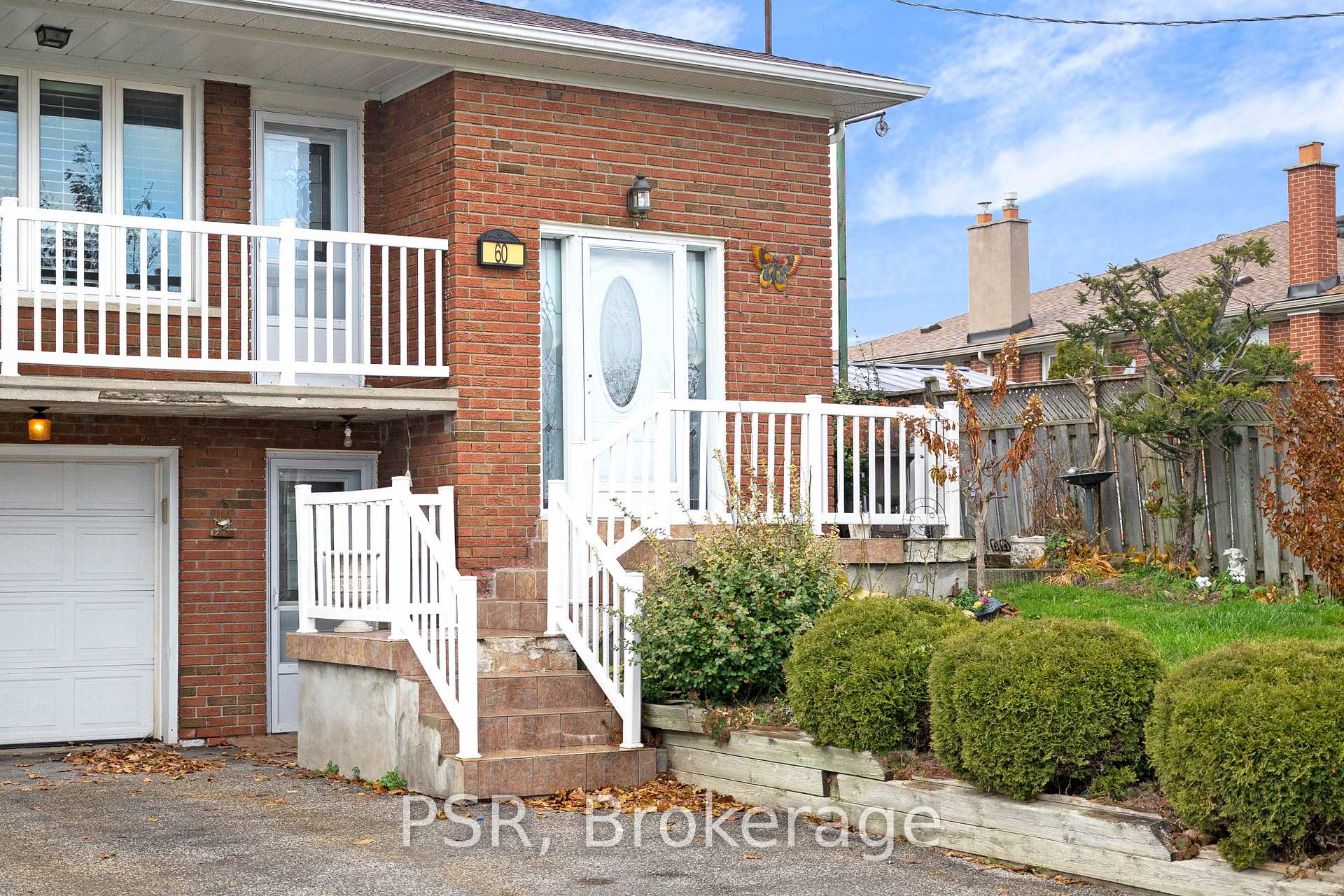 Photo 4 of 60 Bamford Crescent, North York, Black Creek — HOMEH