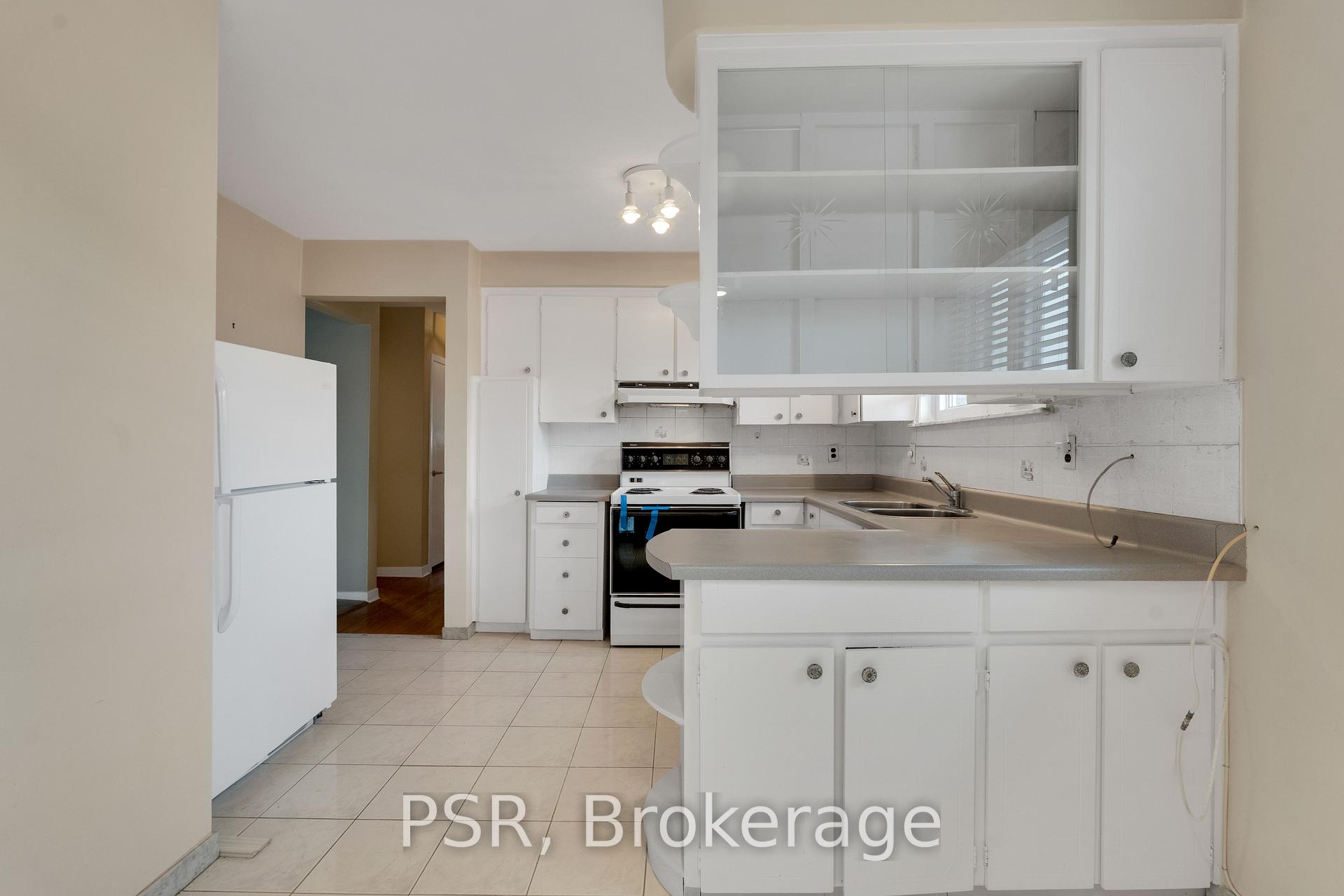 Photo 15 of 60 Bamford Crescent, North York, Black Creek — HOMEH