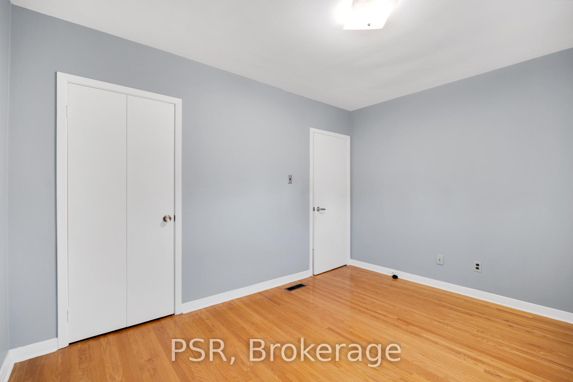 Photo 21 of 60 Bamford Crescent, North York, Black Creek — HOMEH