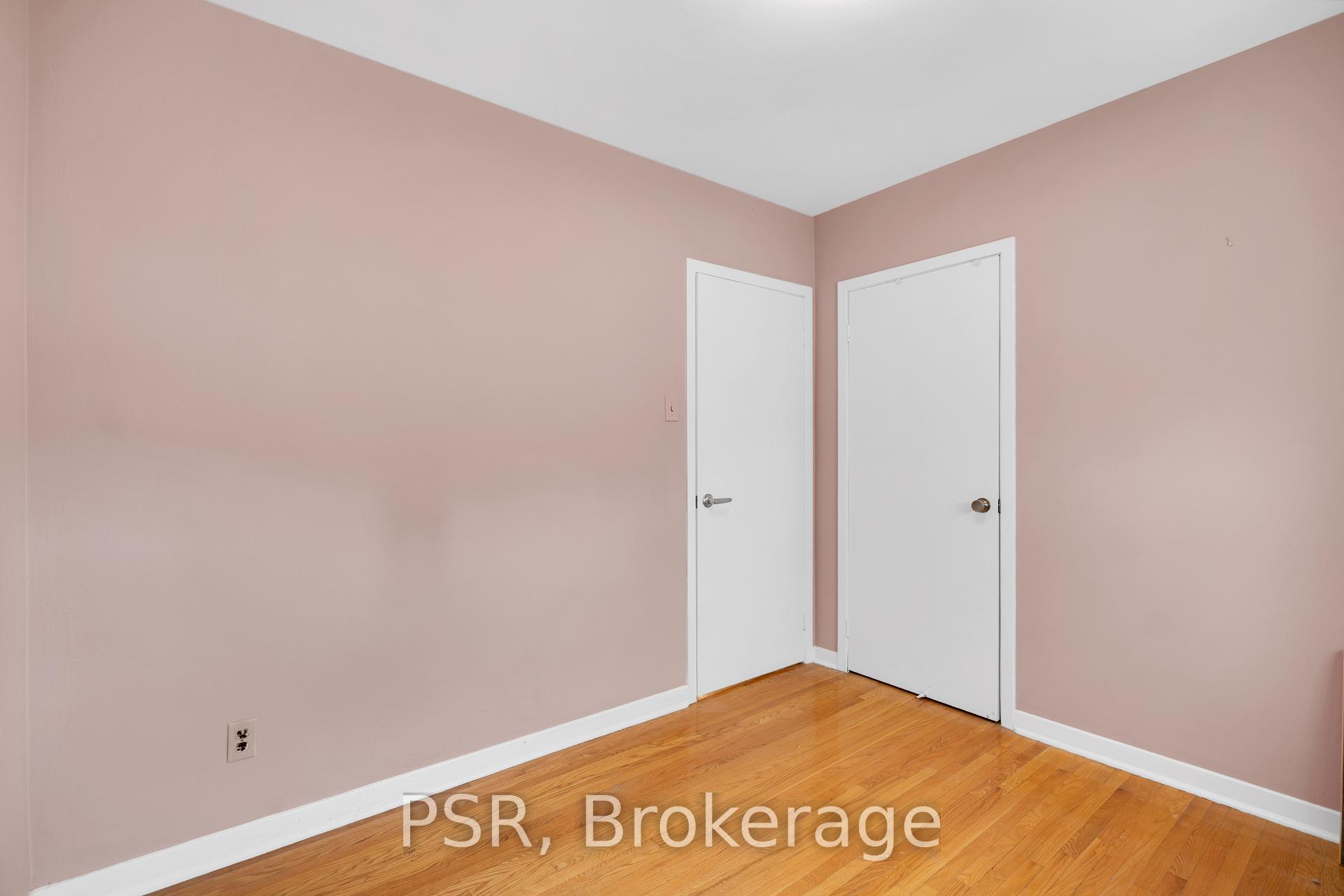 Photo 23 of 60 Bamford Crescent, North York, Black Creek — HOMEH