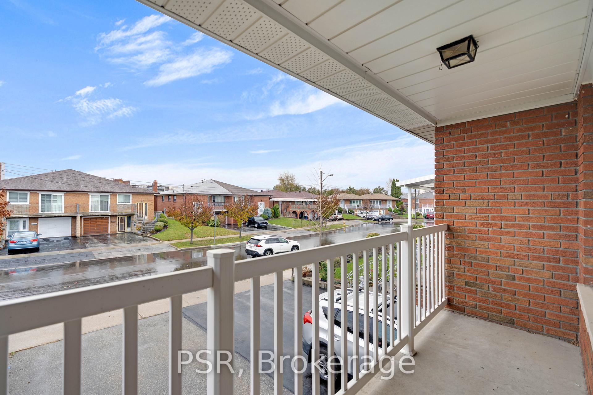 Photo 25 of 60 Bamford Crescent, North York, Black Creek — HOMEH
