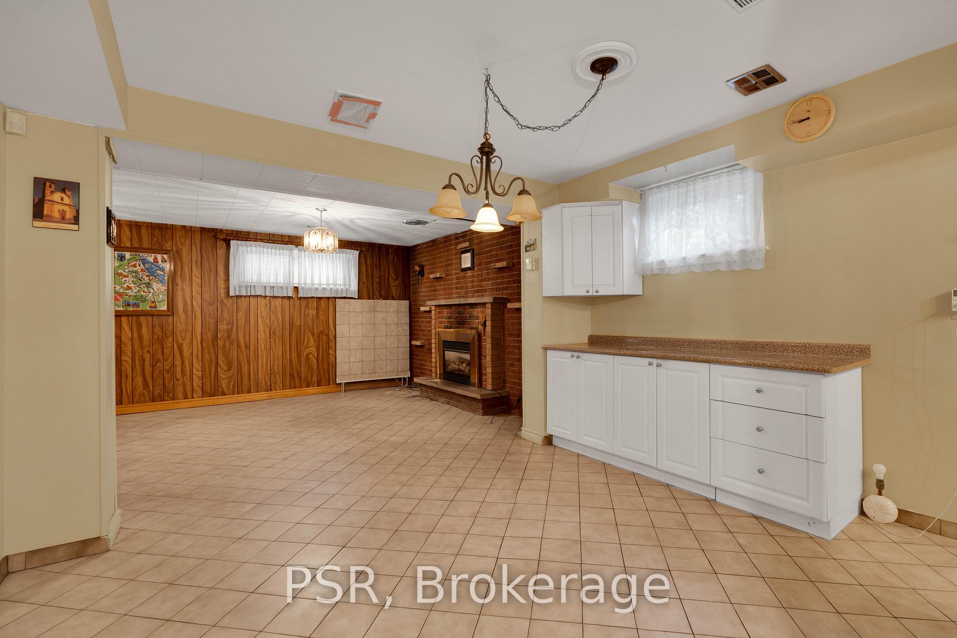 Photo 27 of 60 Bamford Crescent, North York, Black Creek — HOMEH