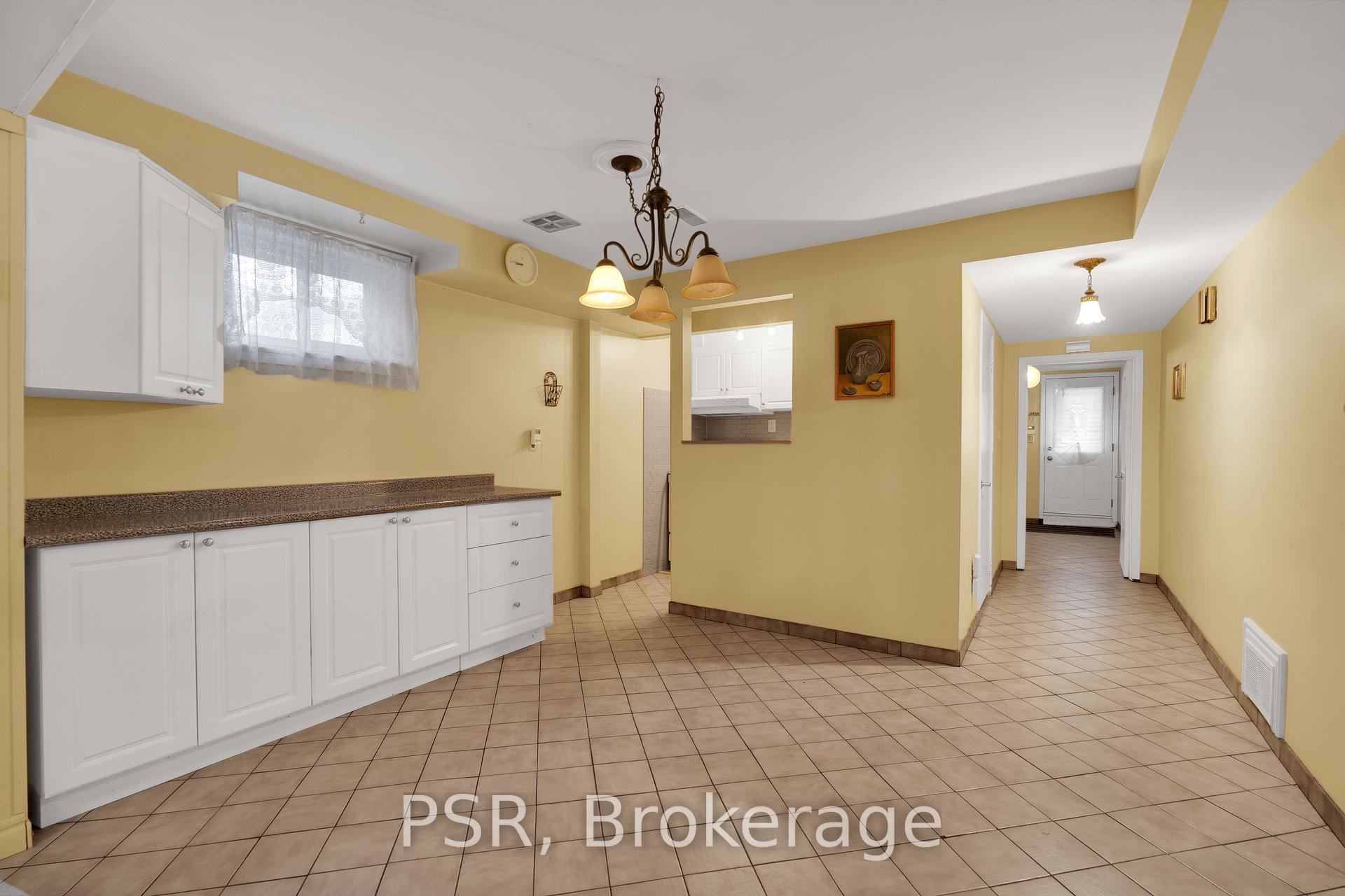 Photo 34 of 60 Bamford Crescent, North York, Black Creek — HOMEH