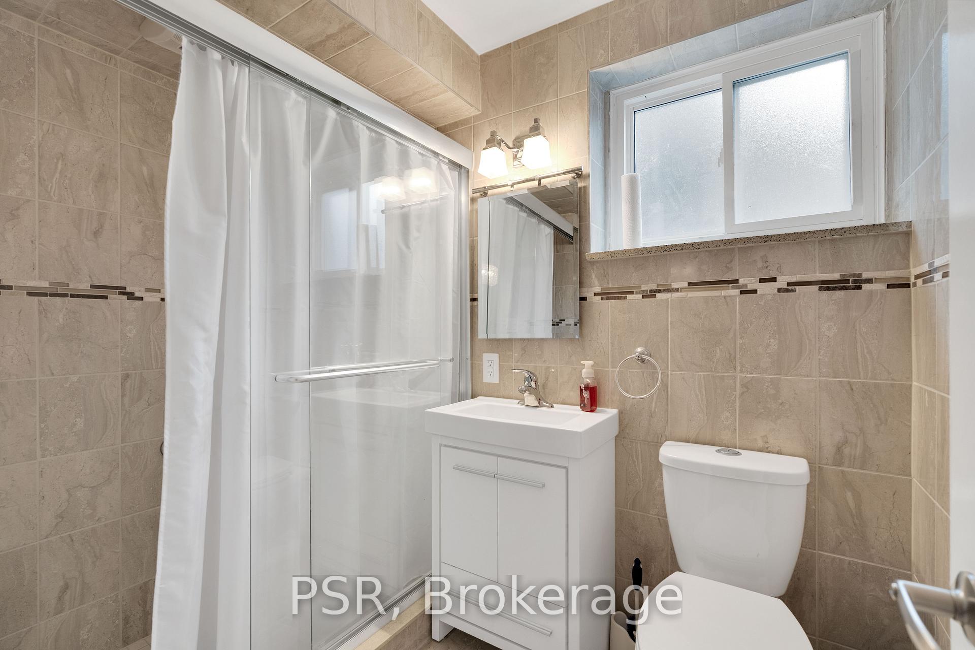 Photo 37 of 60 Bamford Crescent, North York, Black Creek — HOMEH