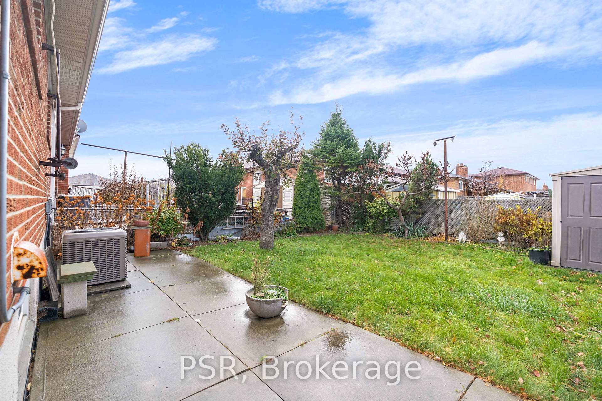 Photo 38 of 60 Bamford Crescent, North York, Black Creek — HOMEH