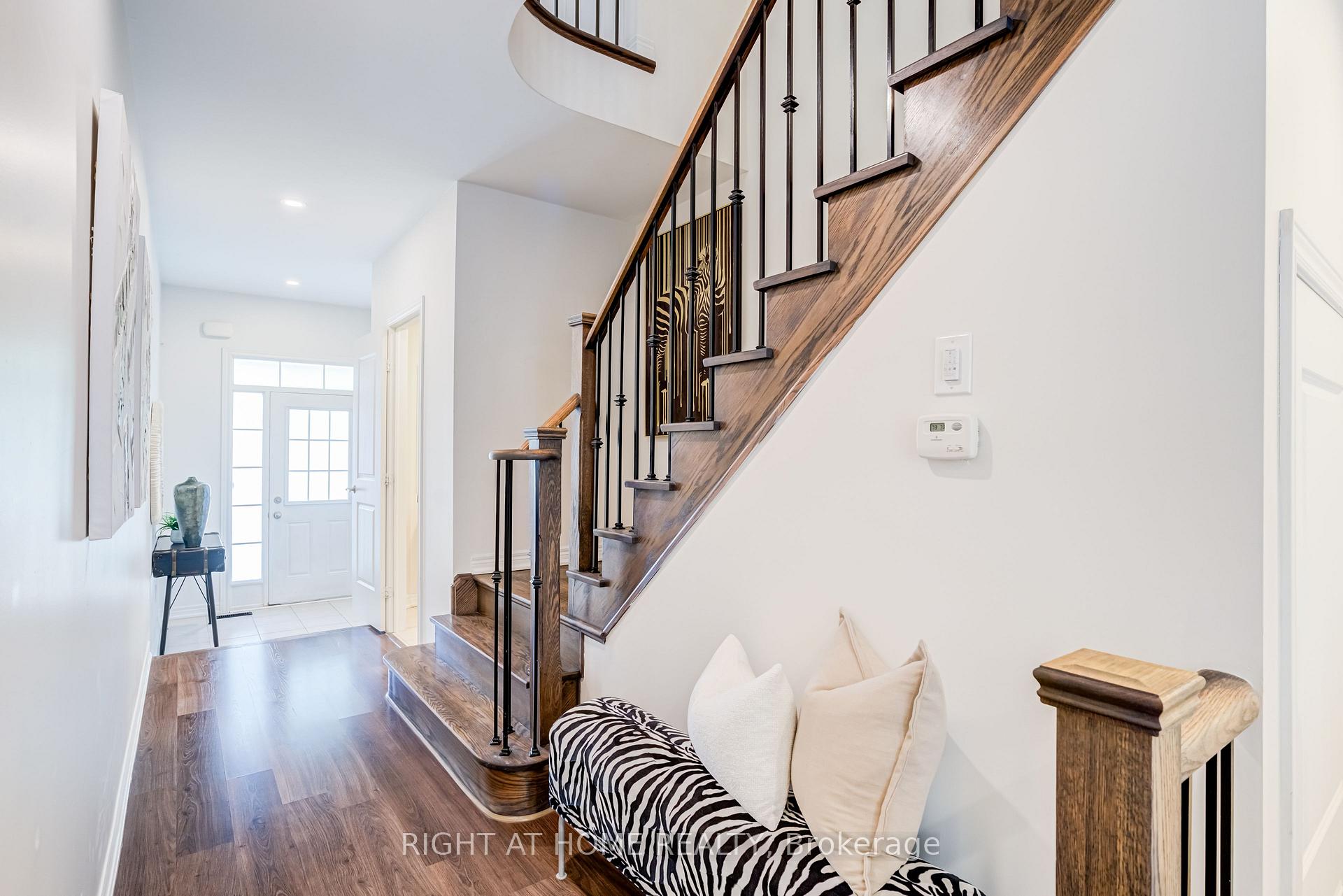 Photo 6 of 50 Collier Crescent, Markham, Wismer — HOMEH