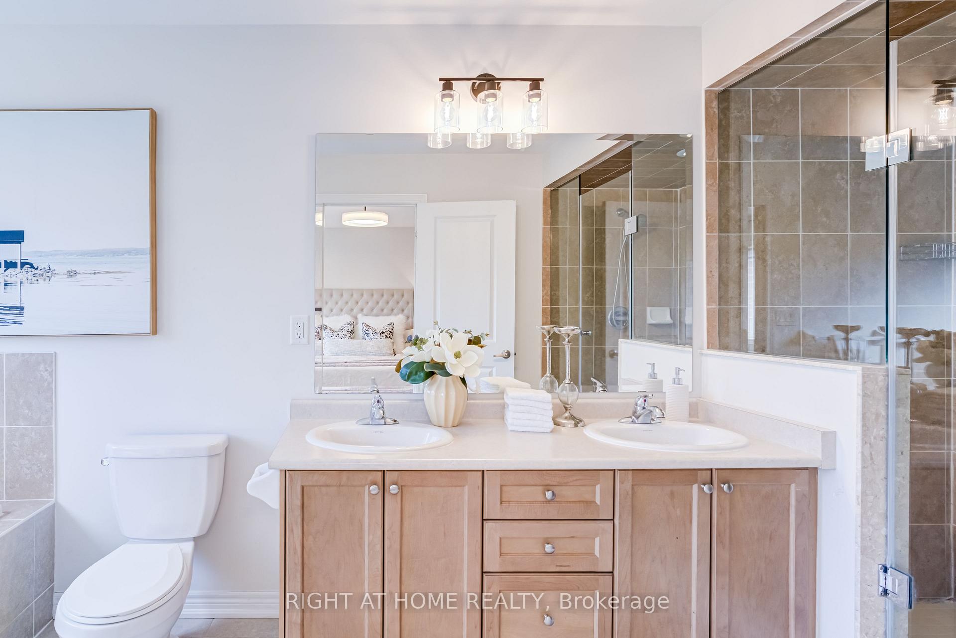 Photo 33 of 50 Collier Crescent, Markham, Wismer — HOMEH