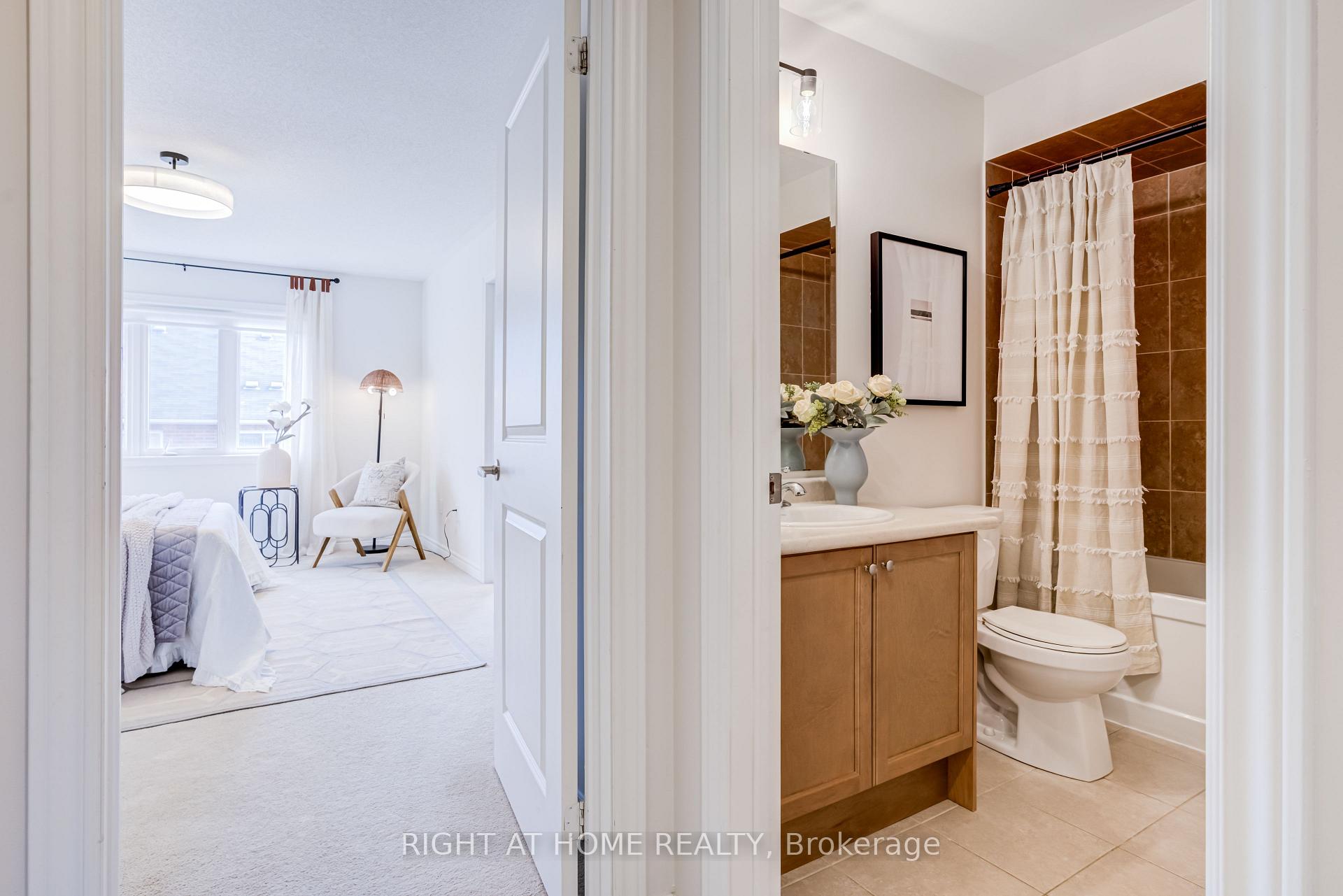 Photo 37 of 50 Collier Crescent, Markham, Wismer — HOMEH