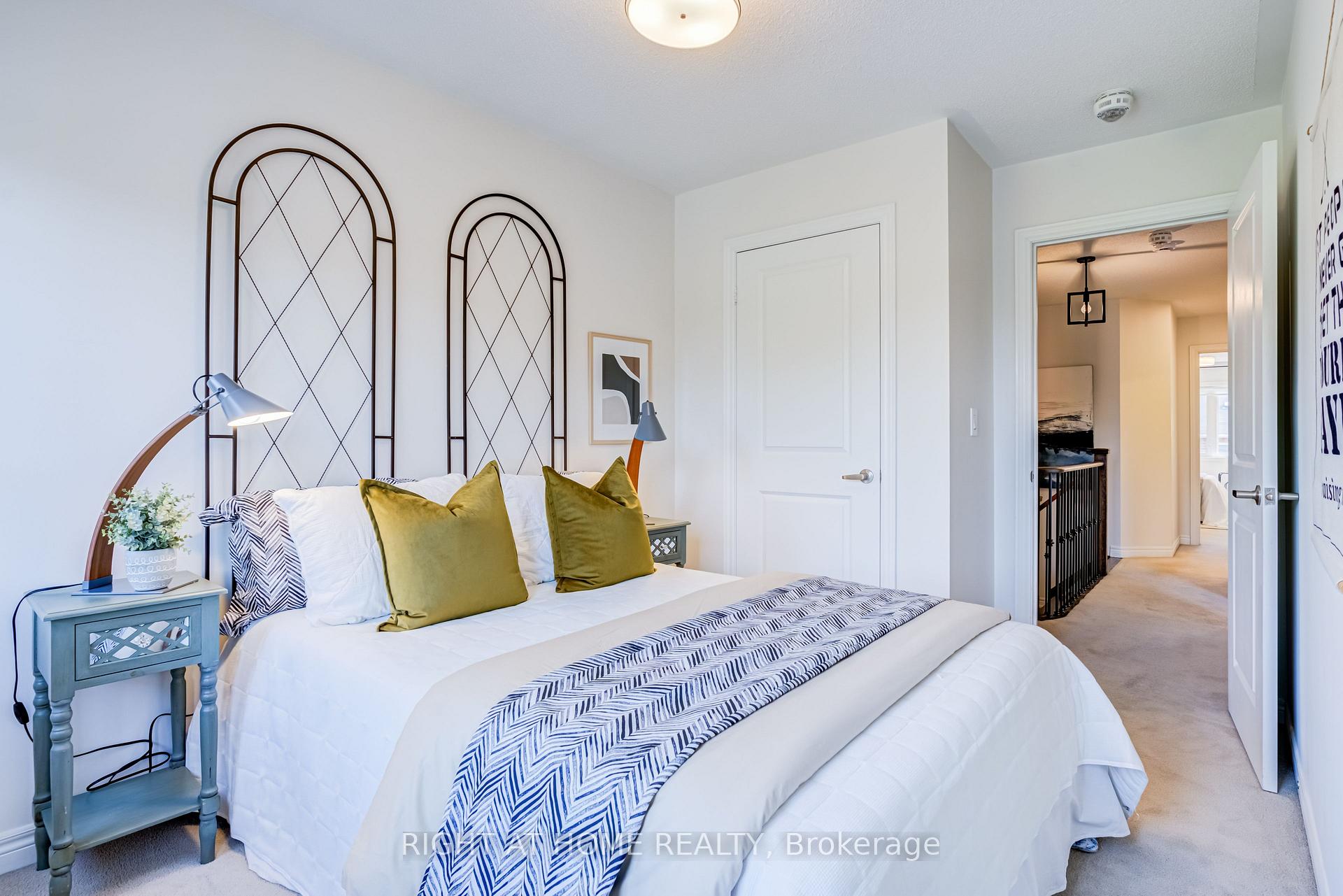 Photo 41 of 50 Collier Crescent, Markham, Wismer — HOMEH