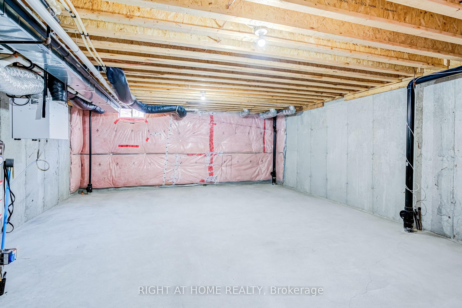 Photo 44 of 50 Collier Crescent, Markham, Wismer — HOMEH