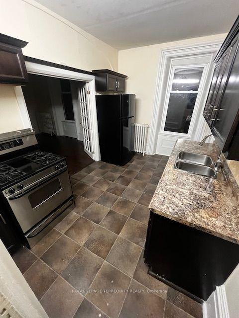 Photo 4 of 51 Nassau Street, Oshawa, Vanier — HOMEH