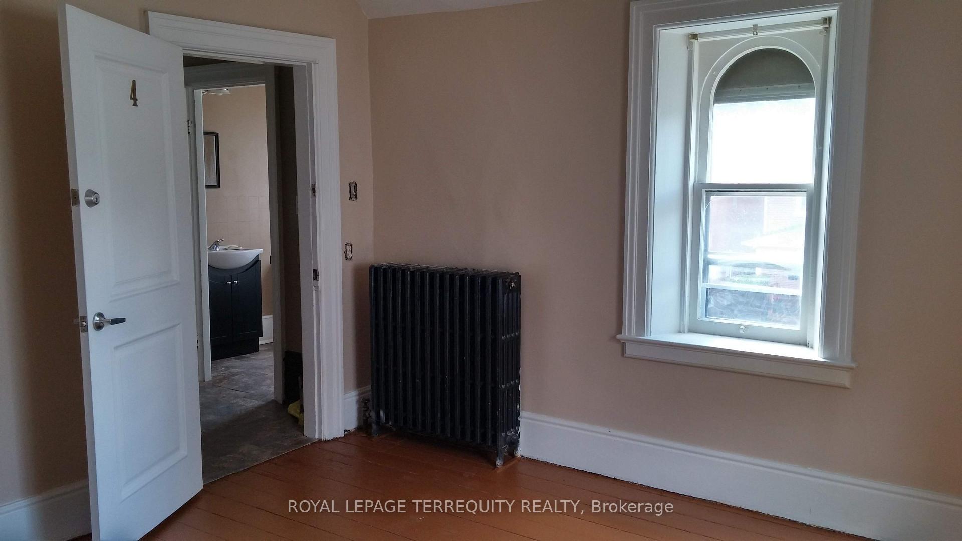 Photo 21 of 51 Nassau Street, Oshawa, Vanier — HOMEH