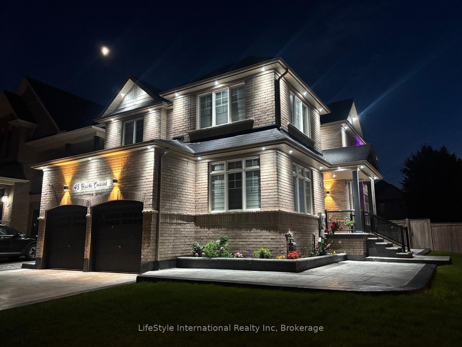 Photo 2 of 48 Hawke Crescent, New Tecumseth, Tottenham — HOMEH