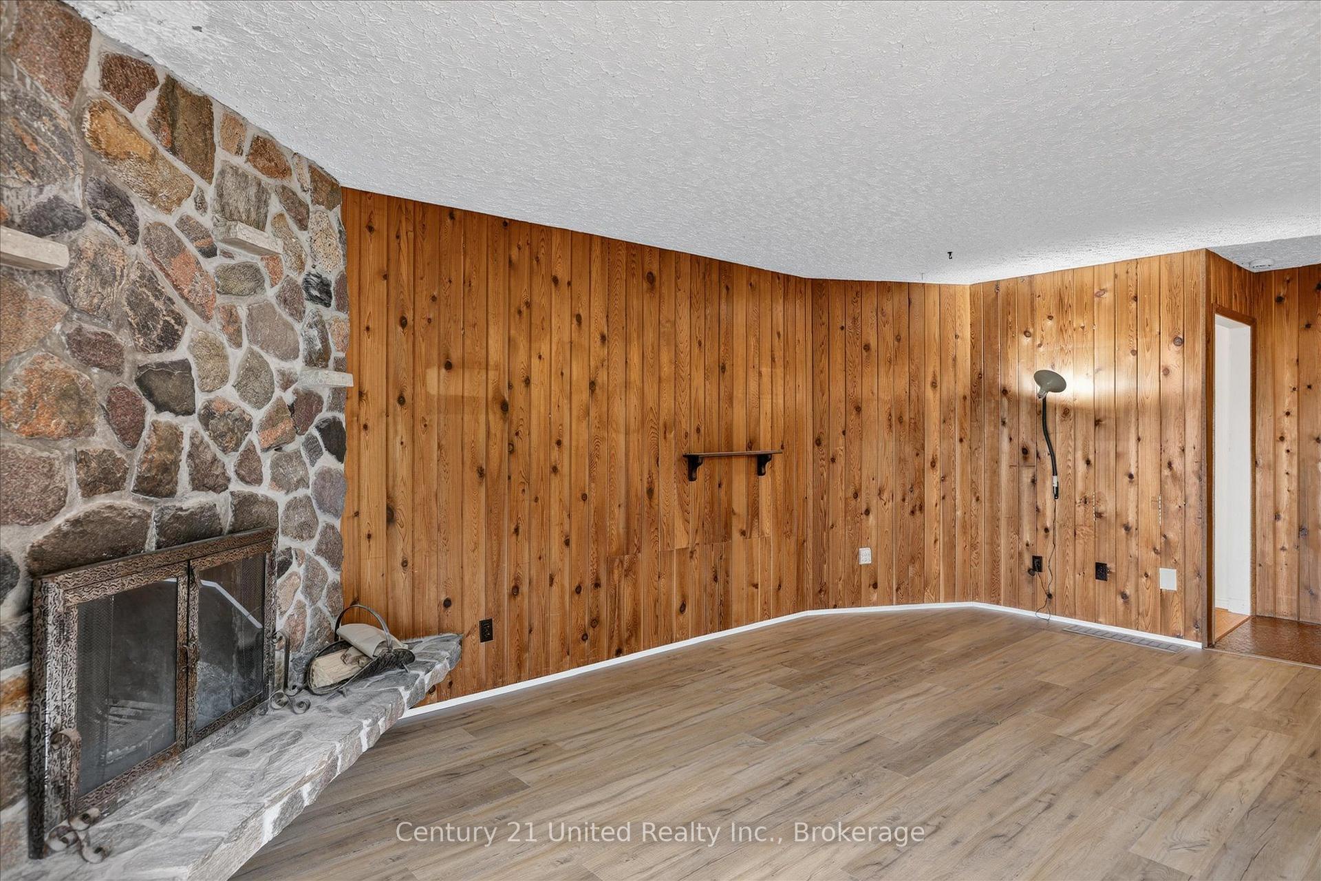 Photo 8 of 995 Nicholl's Boulevard, Selwyn — HOMEH