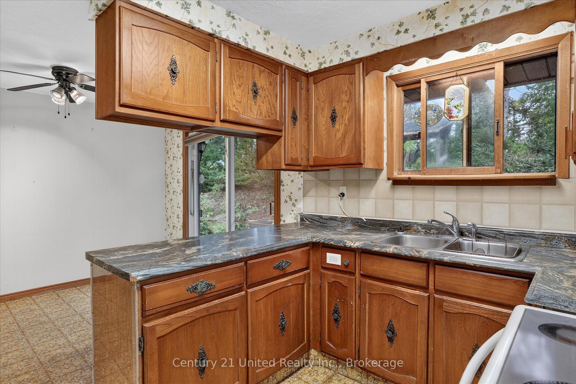 Photo 17 of 995 Nicholl's Boulevard, Selwyn — HOMEH