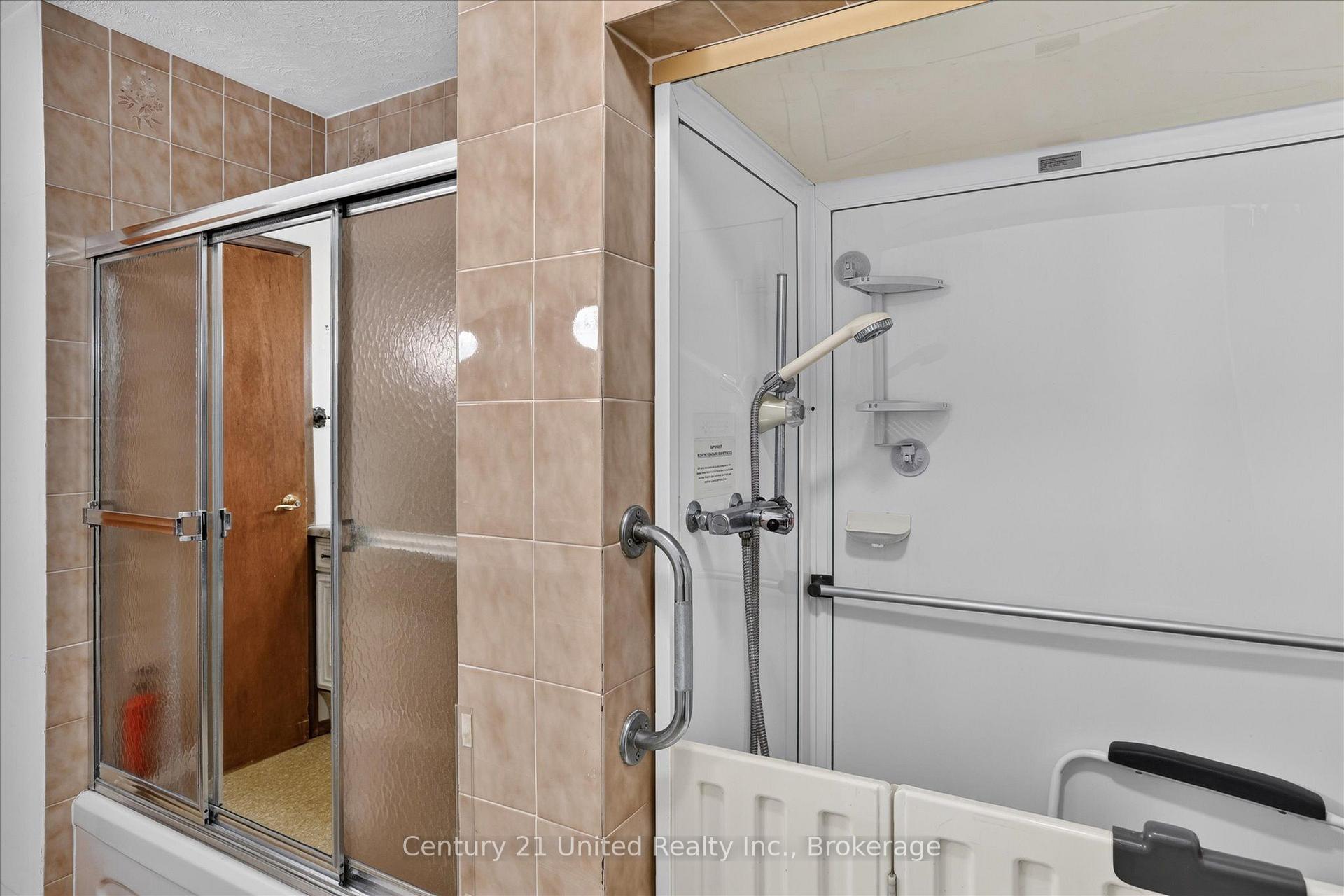 Photo 26 of 995 Nicholl's Boulevard, Selwyn — HOMEH