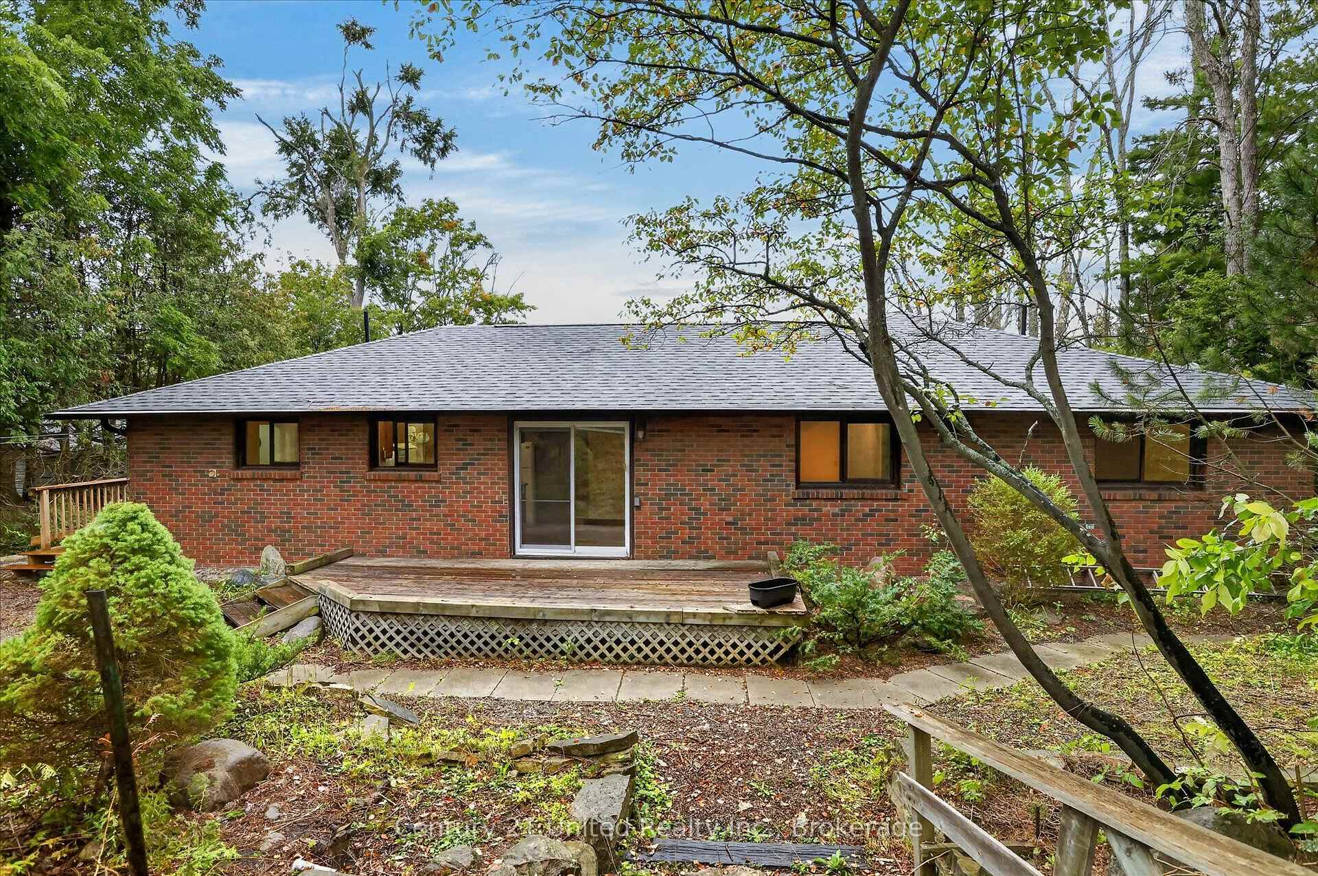 Photo 42 of 995 Nicholl's Boulevard, Selwyn — HOMEH
